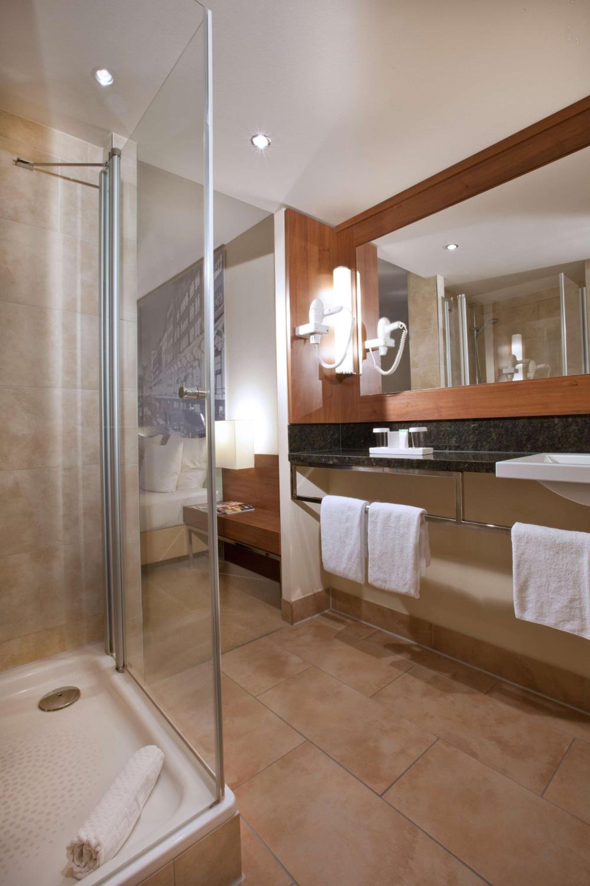 Hamburg Vacations - Lindner Hotel Hamburg am Michel, part of JdV by Hyatt - Property Image 40