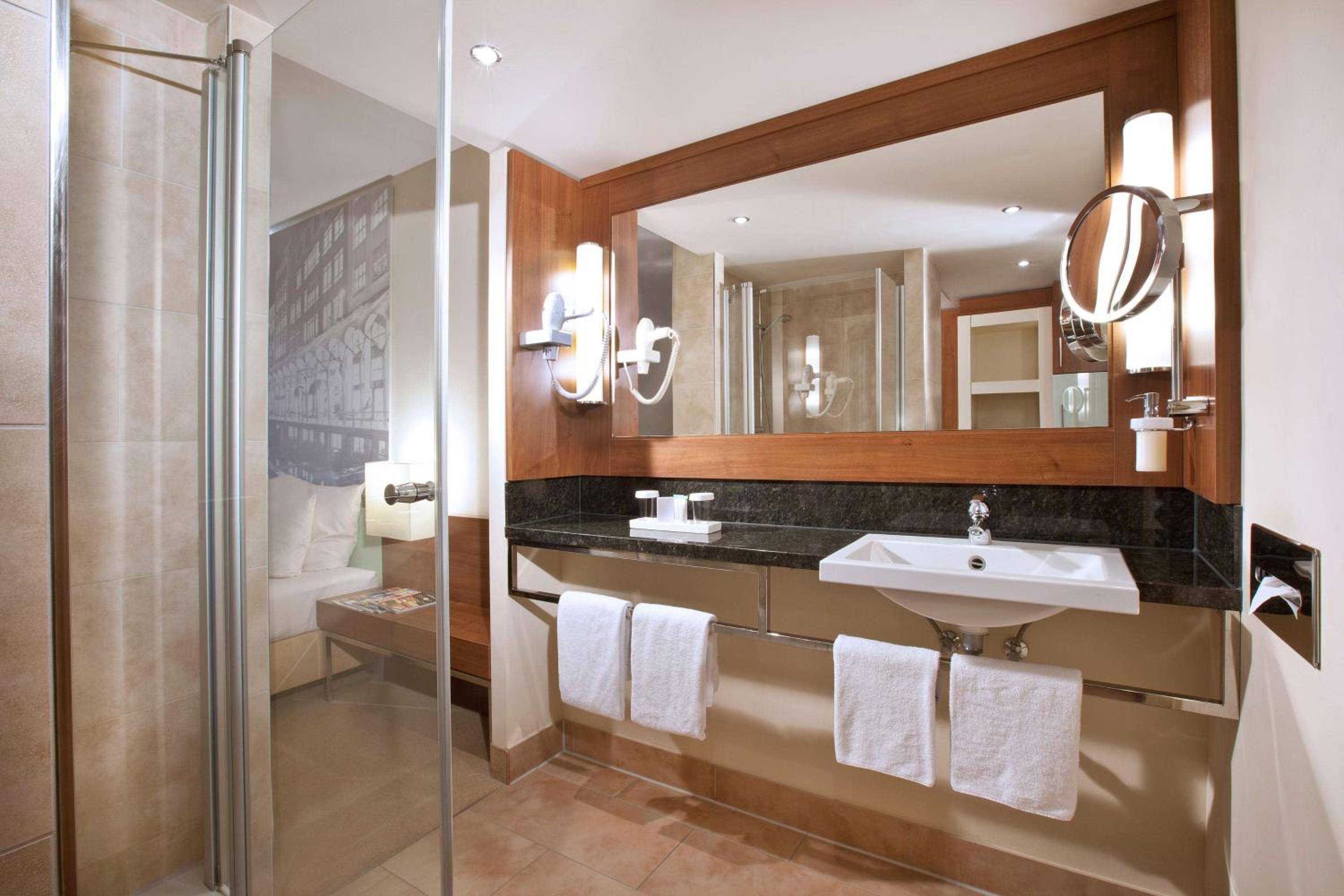 Hamburg Vacations - Lindner Hotel Hamburg am Michel, part of JdV by Hyatt - Property Image 35