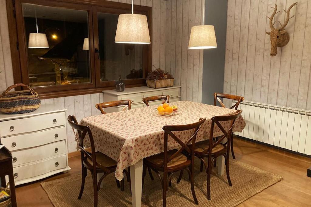 Elegante apartamento en Escarrilla con vistas al valle