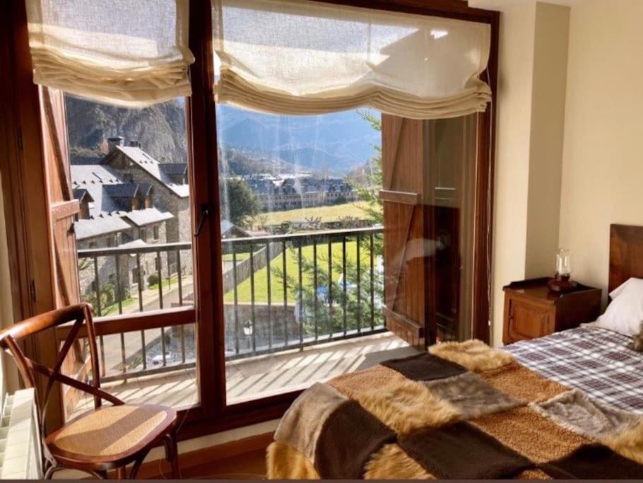 Elegante apartamento en Escarrilla con vistas al valle