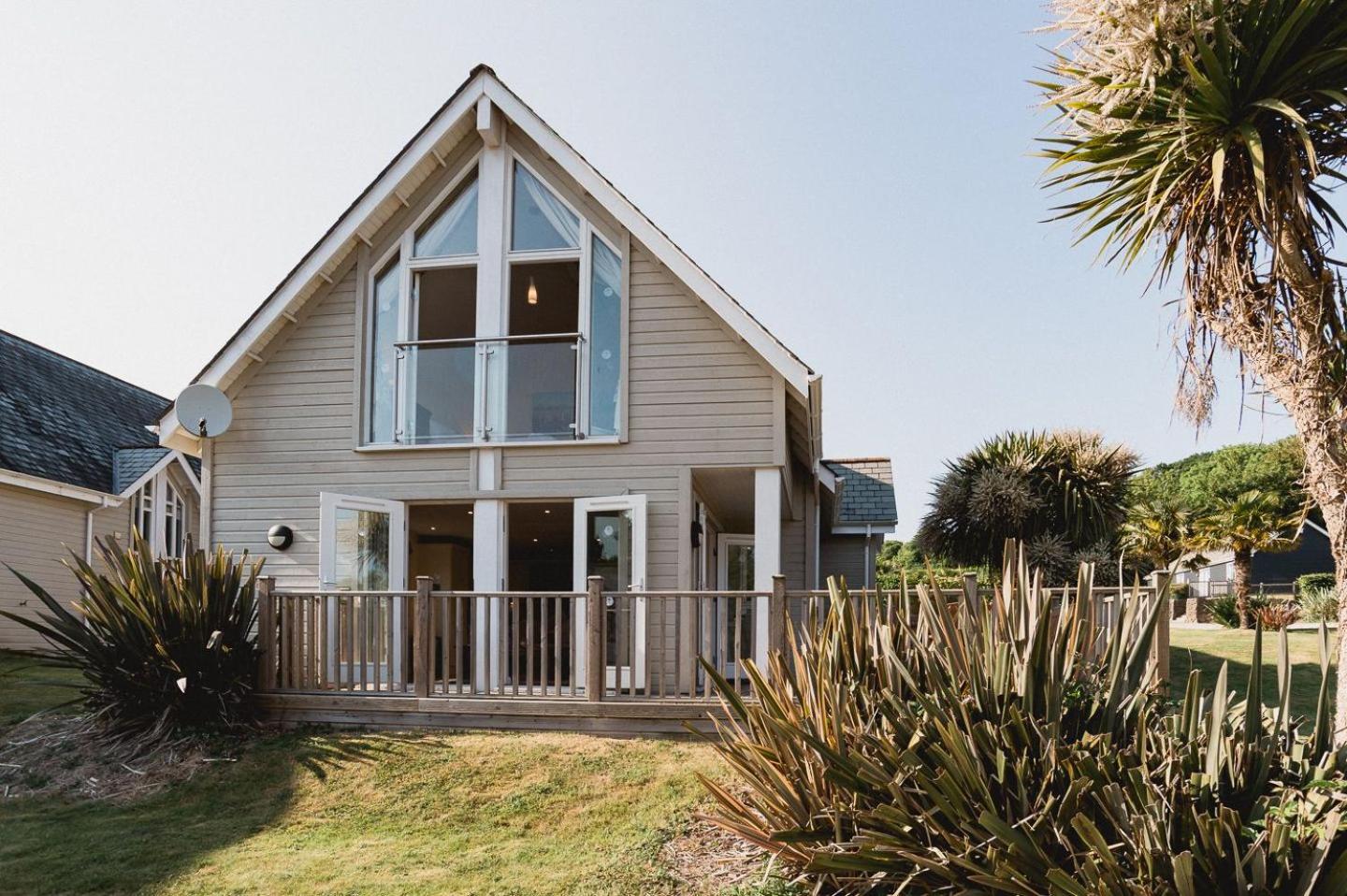 Trewhiddle Retreat V31 by Together Travel - Luxury 3-Bedroom Villa view 2