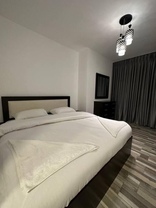 abdoun rooftop 2bedroom kh&sh 02