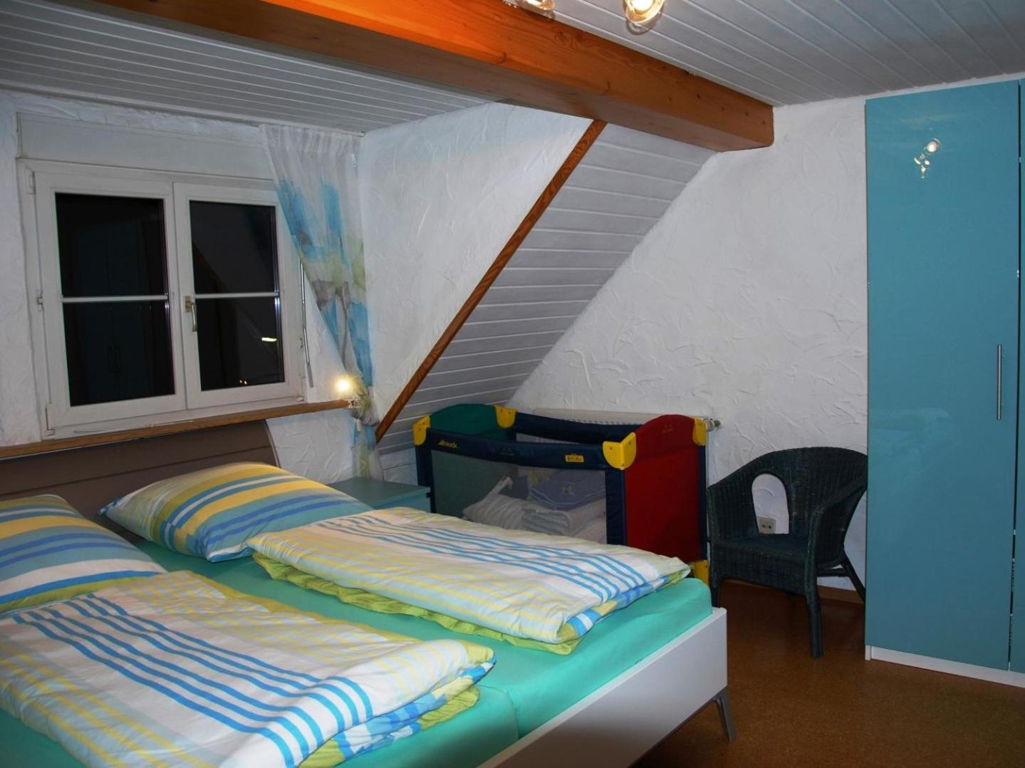 FERIENHOF KATZENMAIER, Bauernhof- und Familienurlaub am BODENSEE, großzügig wohnen, MESSENAH und teils BARRIEREFREI, Spielangebot für drinnen und draußen, 