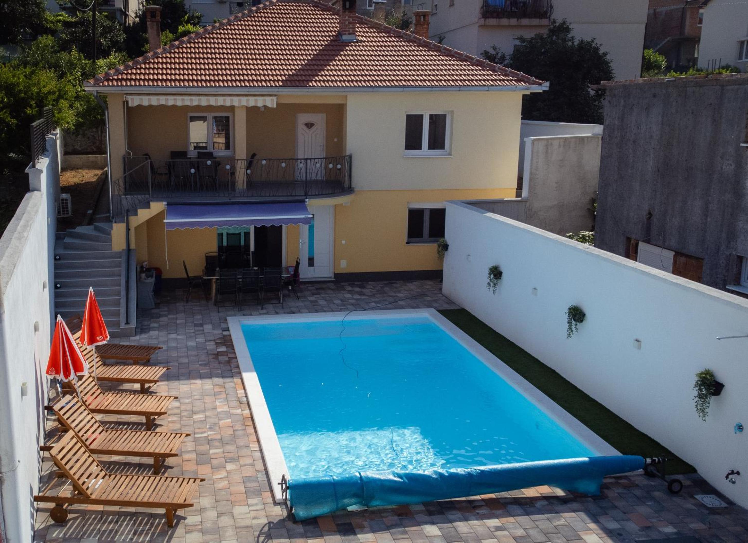 Villa UpTown