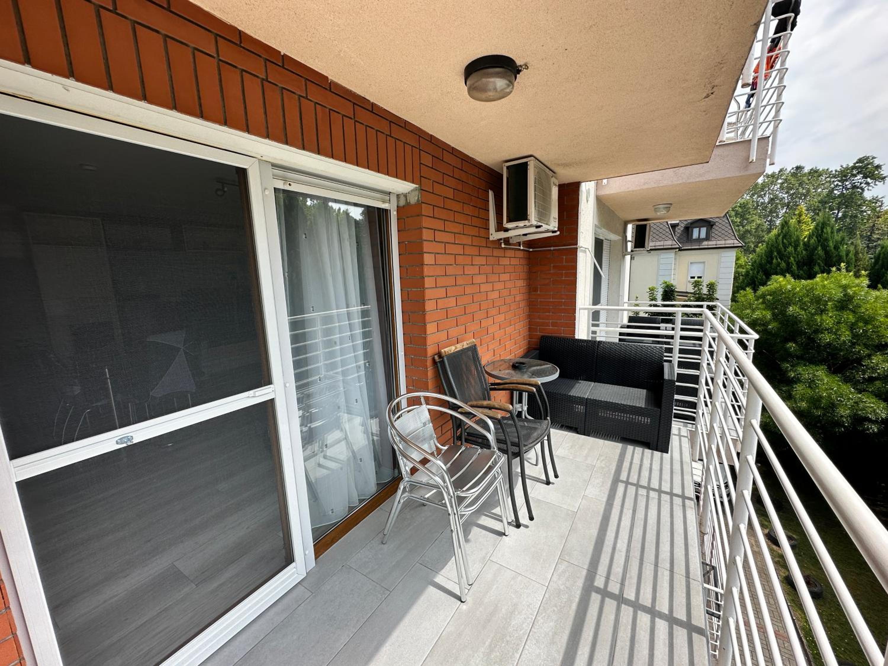 Dorina Wellness Apartman view 3