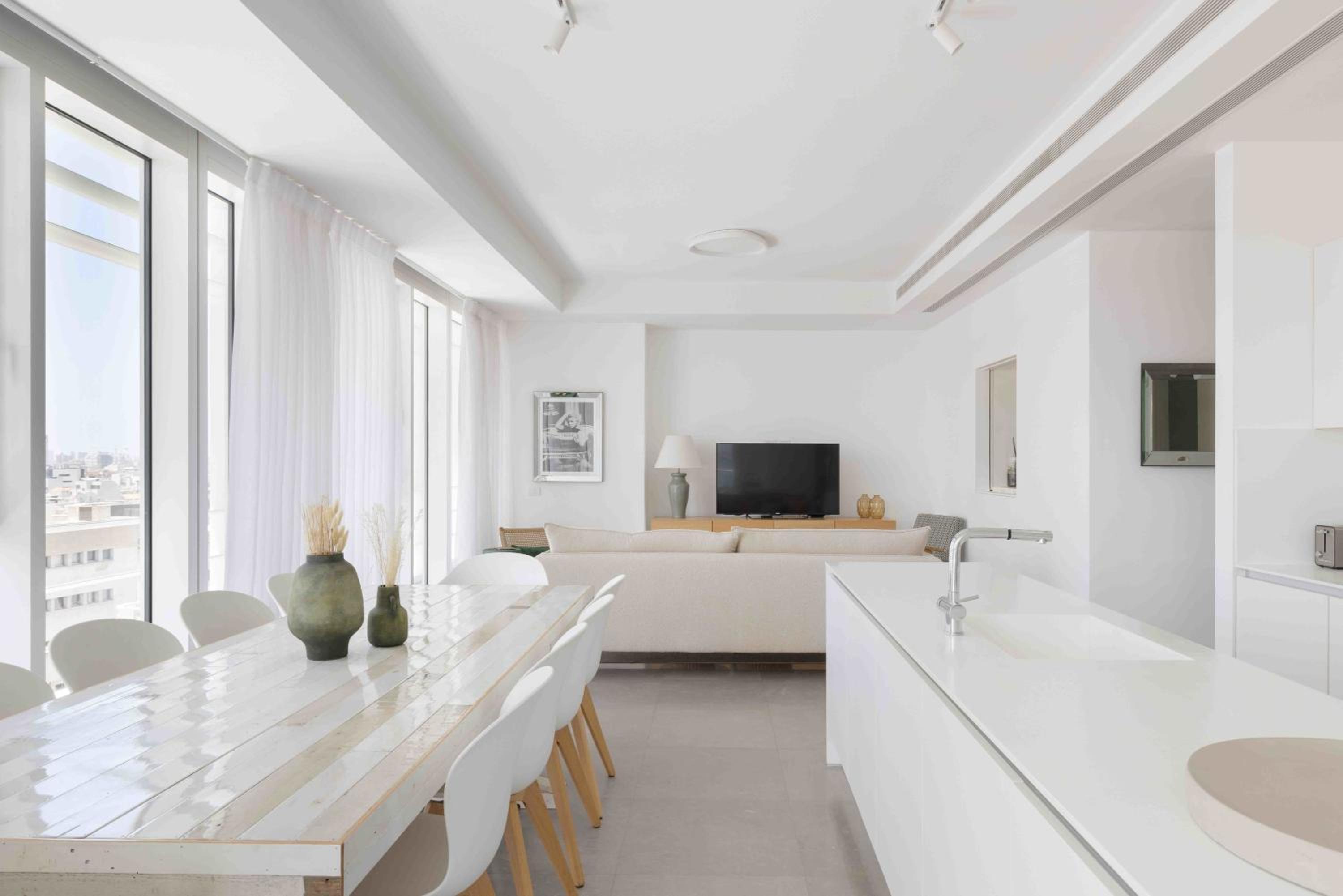 Exclusive Meier on Rothschild by Five Stay view 3