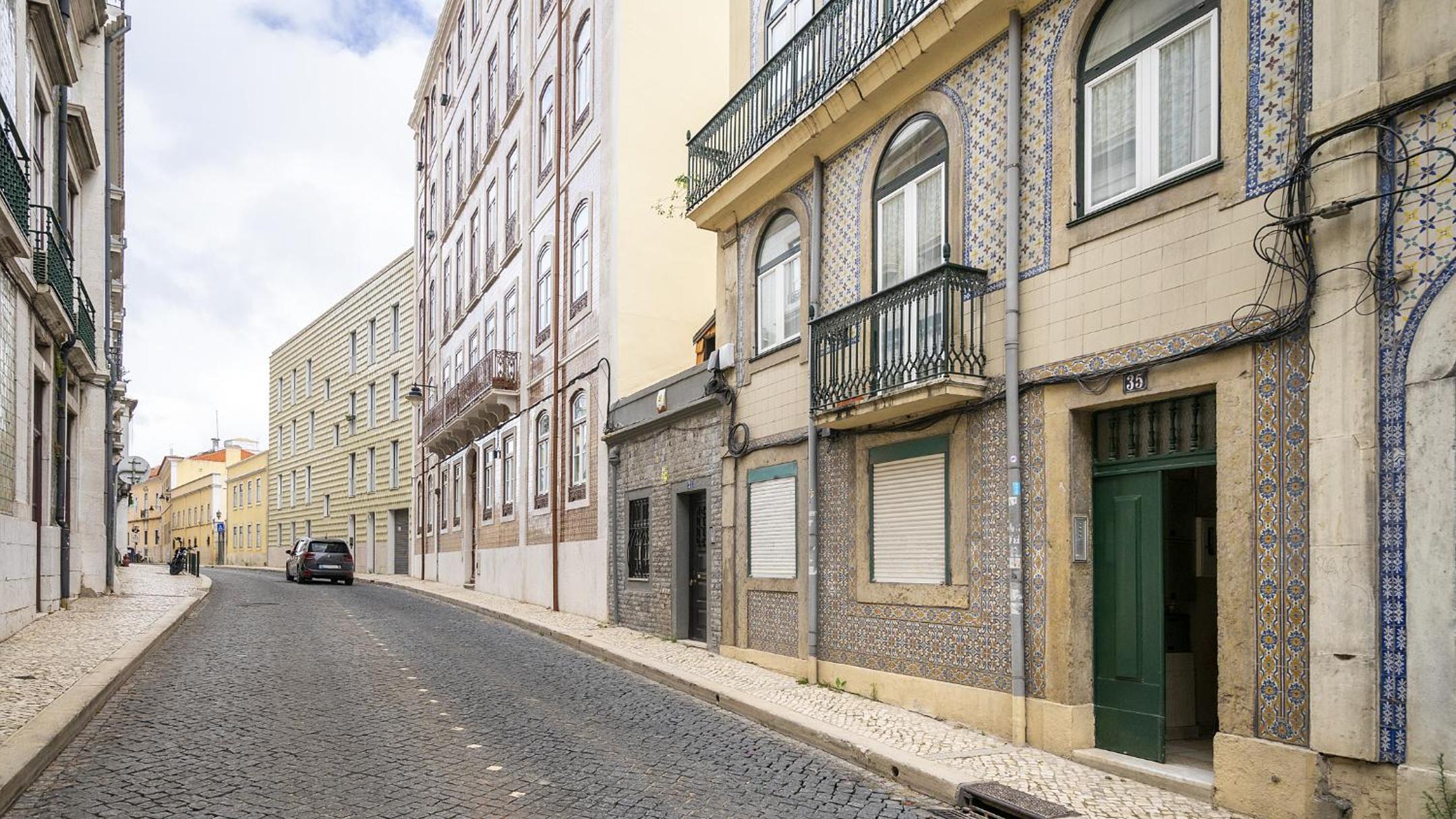 WHome Central 1-Bed w/ River Views great for D Nomads & R Workers view 5