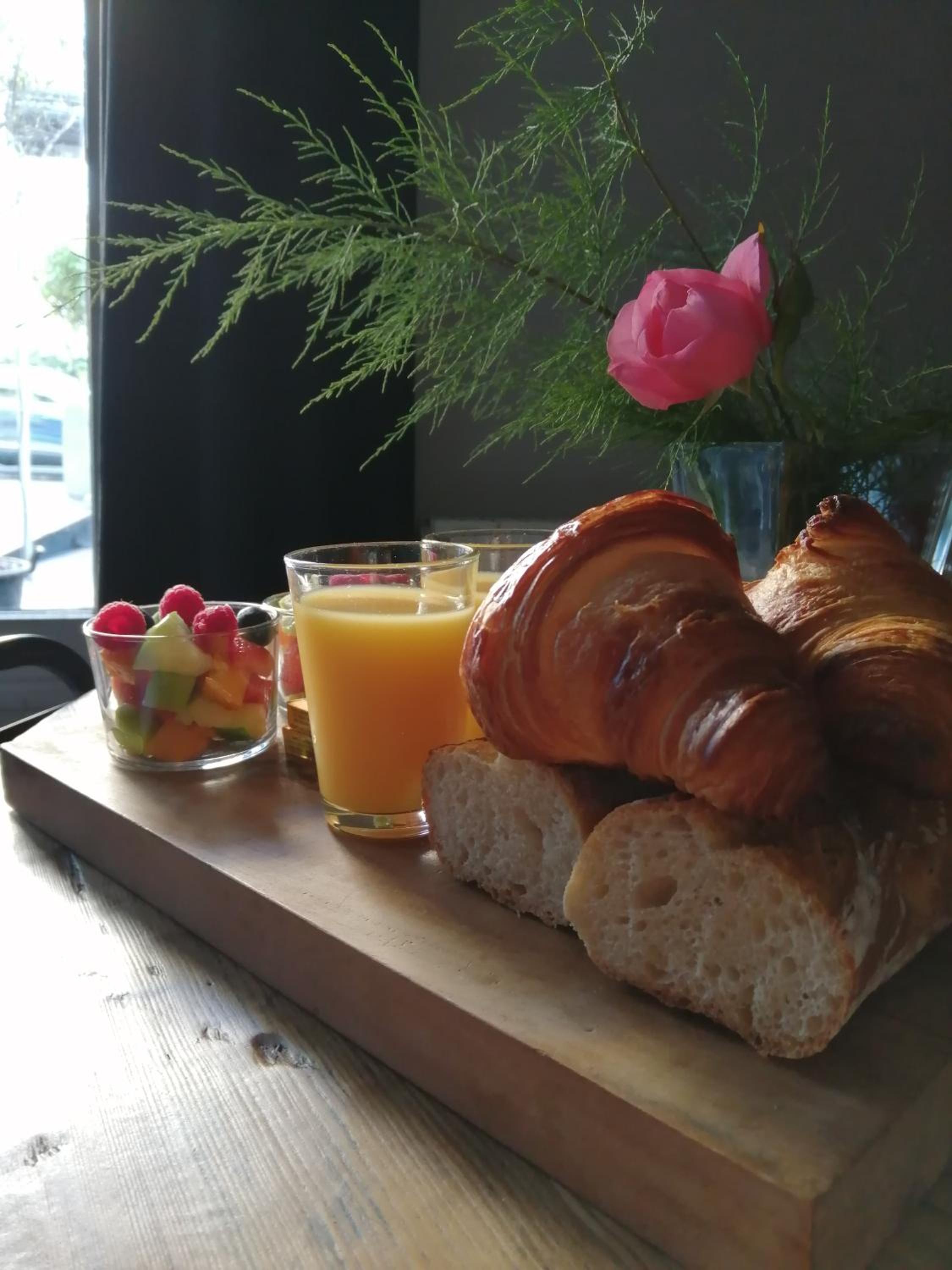 breakfast buffet