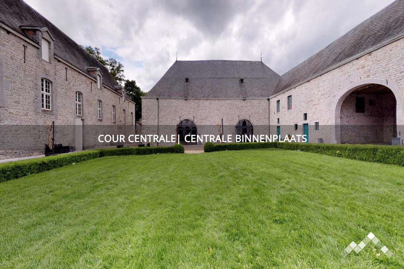 Dépendance du châteaux de Modave