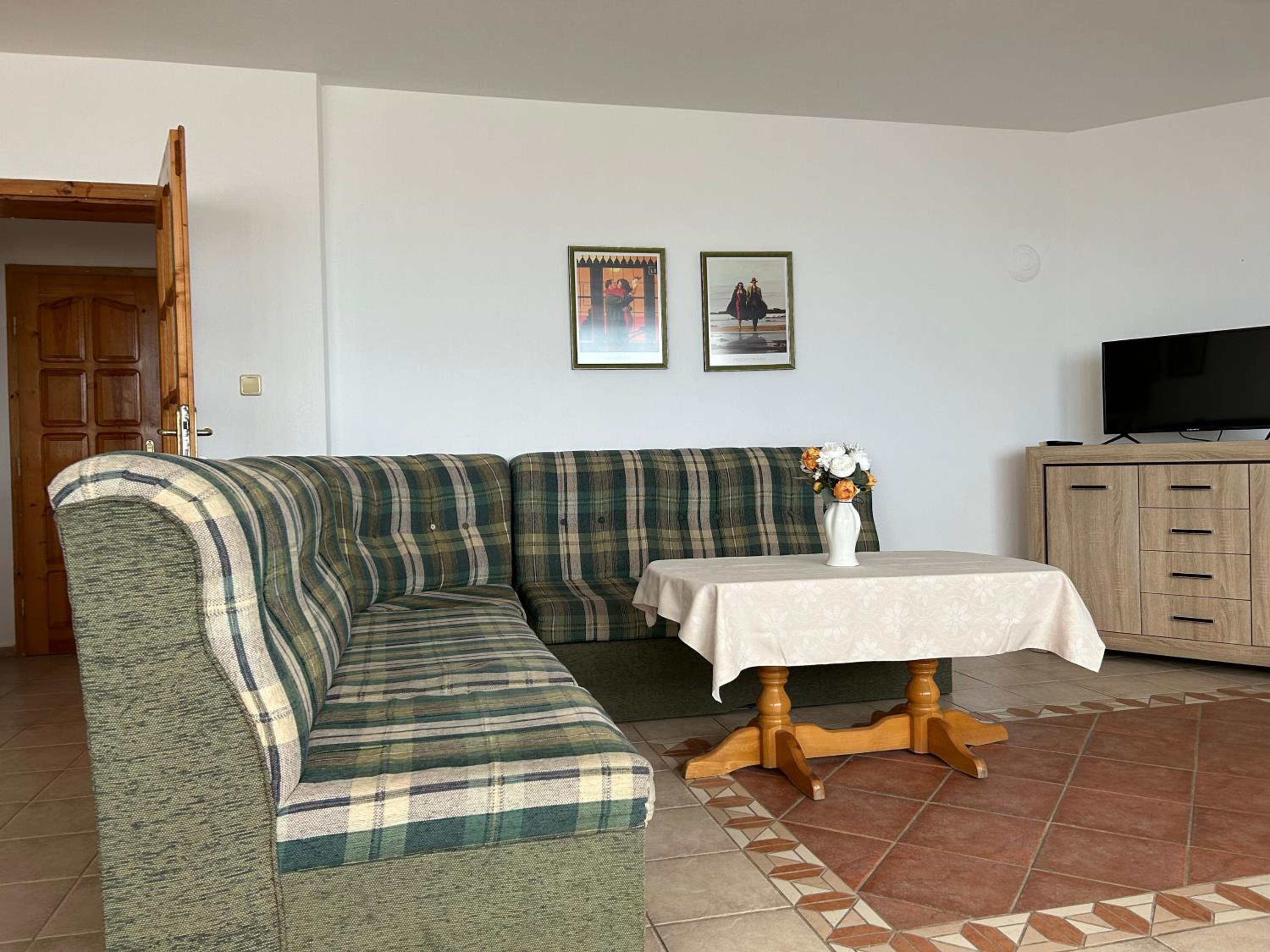 Panorama Chantall-izby,apartmány s výhľadom na more