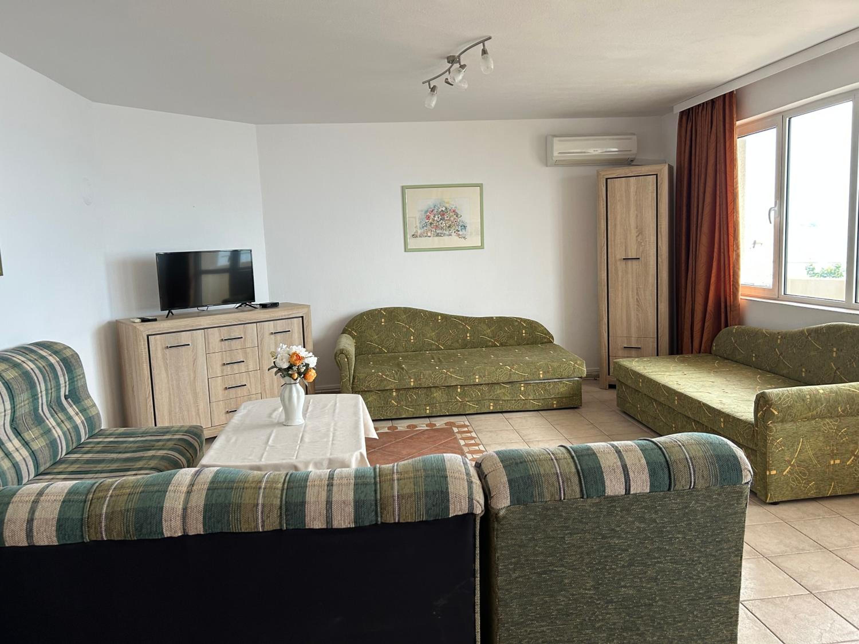 Panorama Chantall-izby,apartmány s výhľadom na more