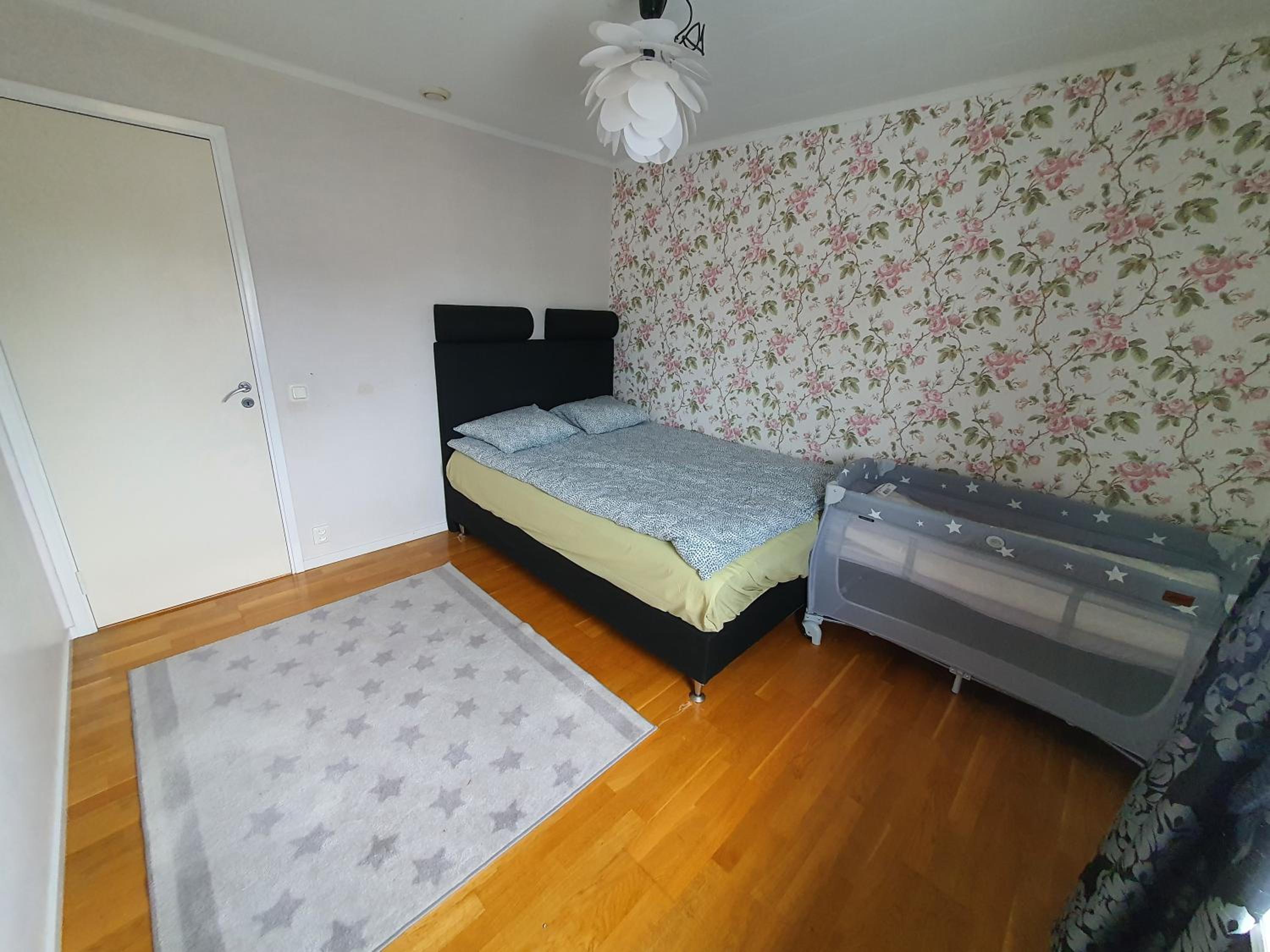 Villa for 10 persons with massage chair, sauna, billiard table and free electric vehicle station for electric cars