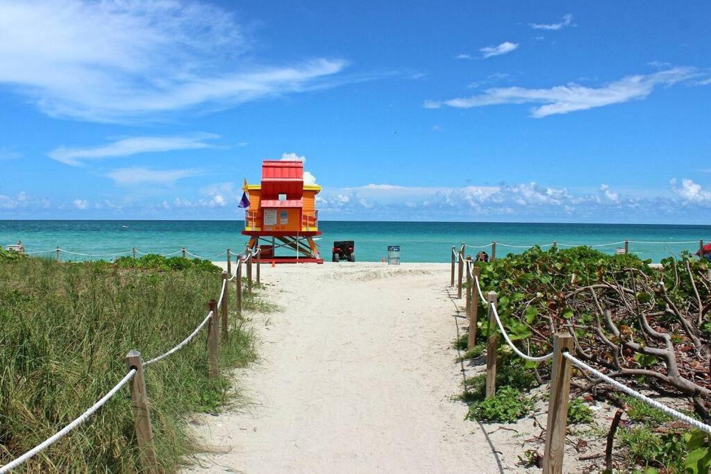 My lovely home in Miami 15 minutes from the Beach
