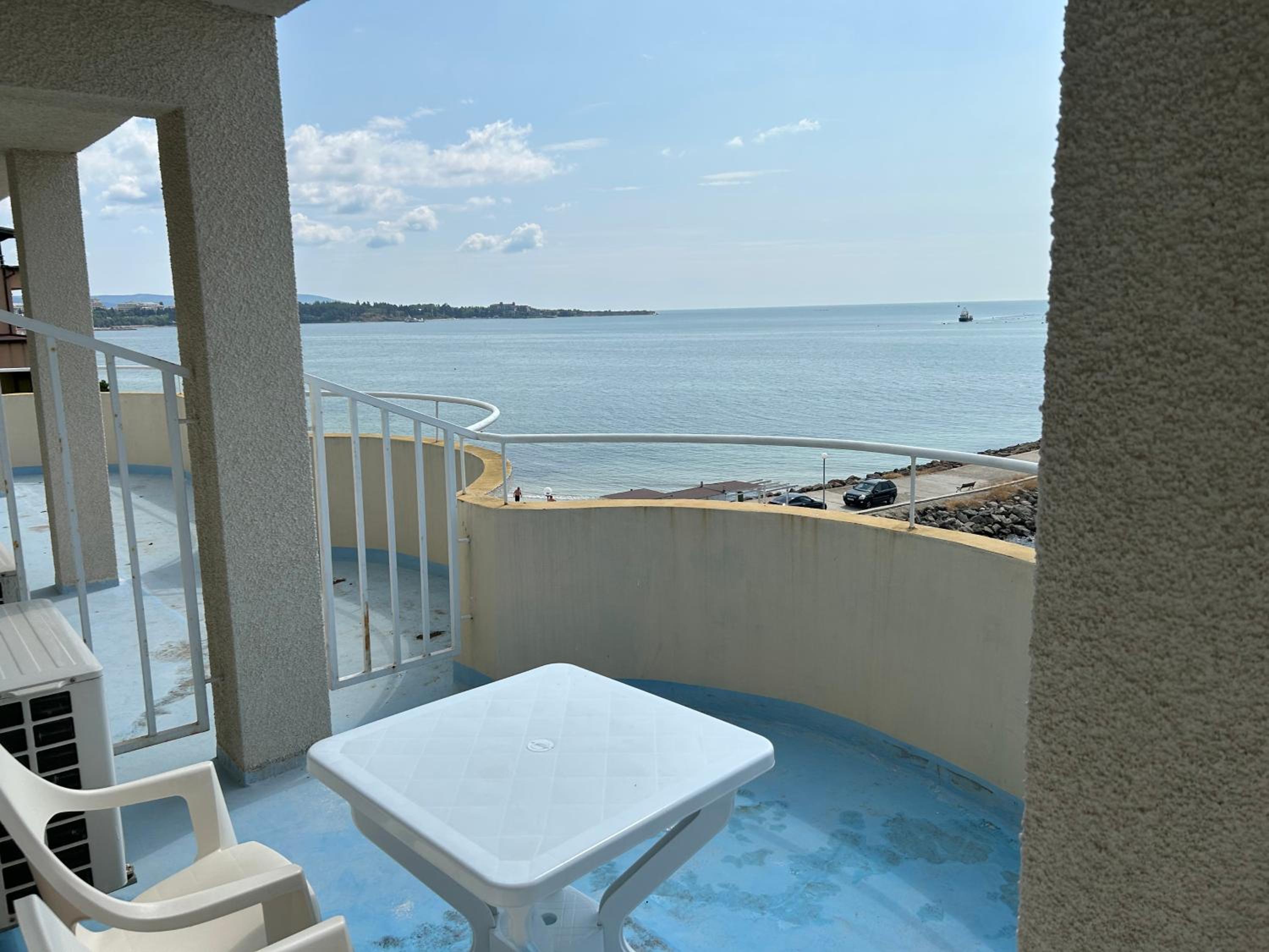 Panorama Chantall-izby,apartmány s výhľadom na more