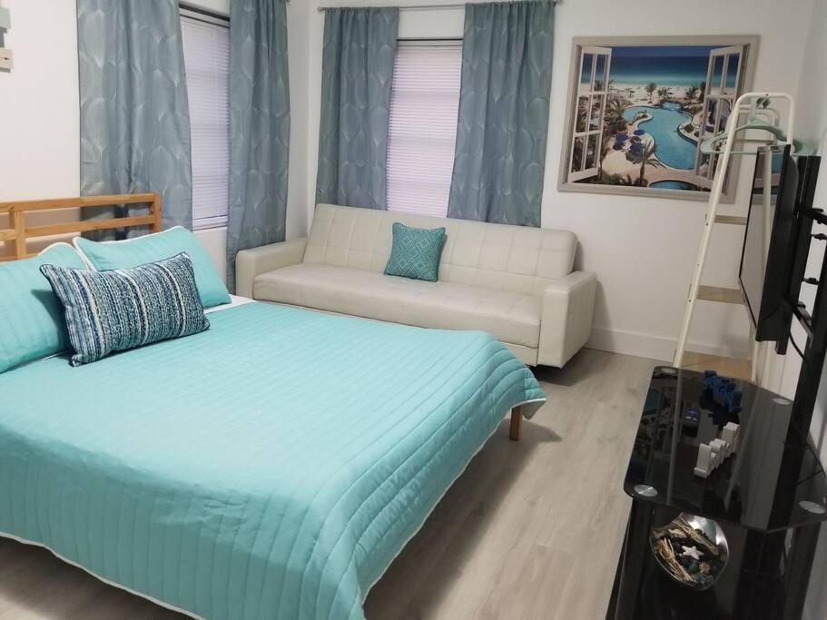 My lovely home in Miami 15 minutes from the Beach