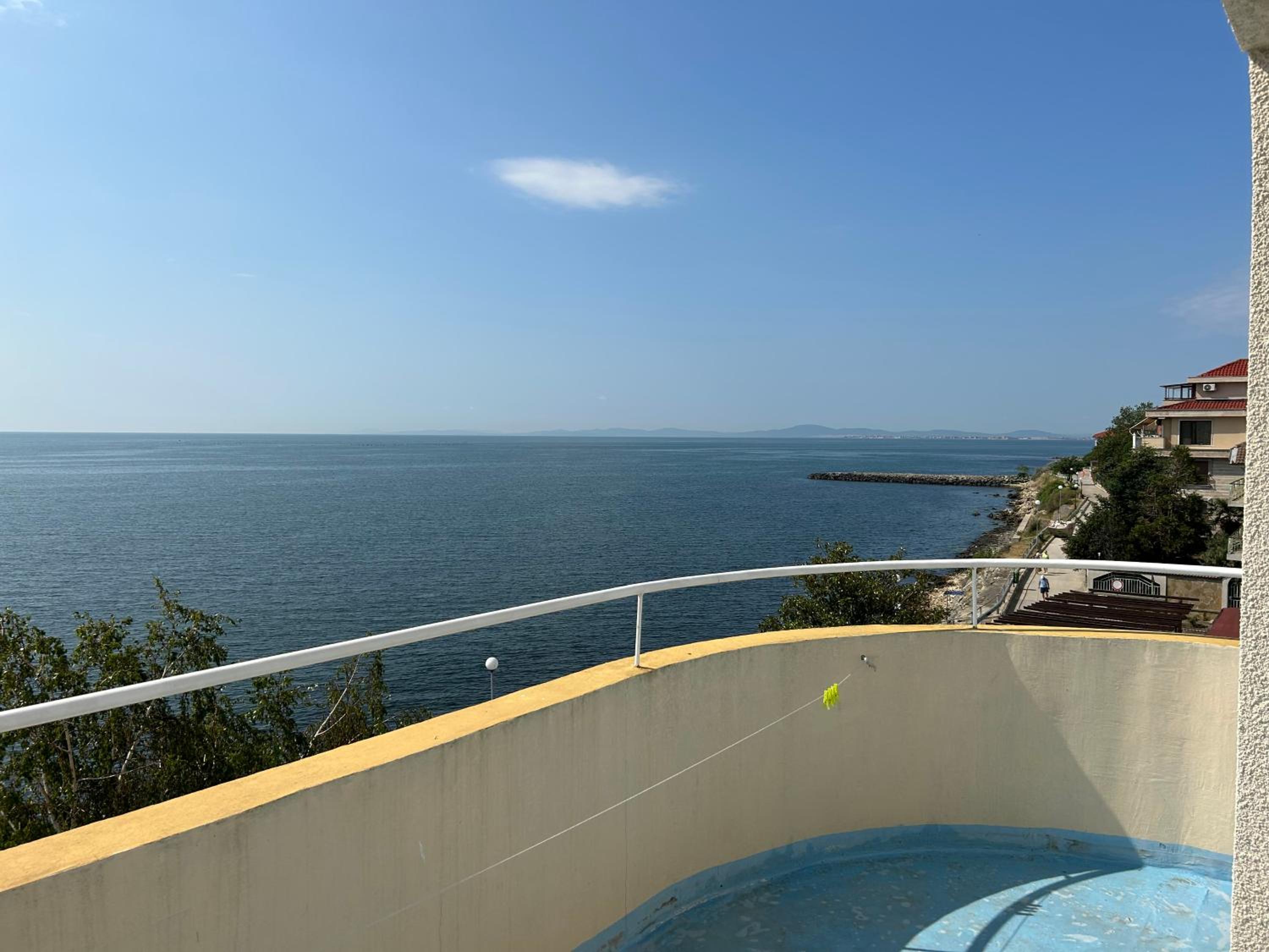 Panorama Chantall-izby,apartmány s výhľadom na more