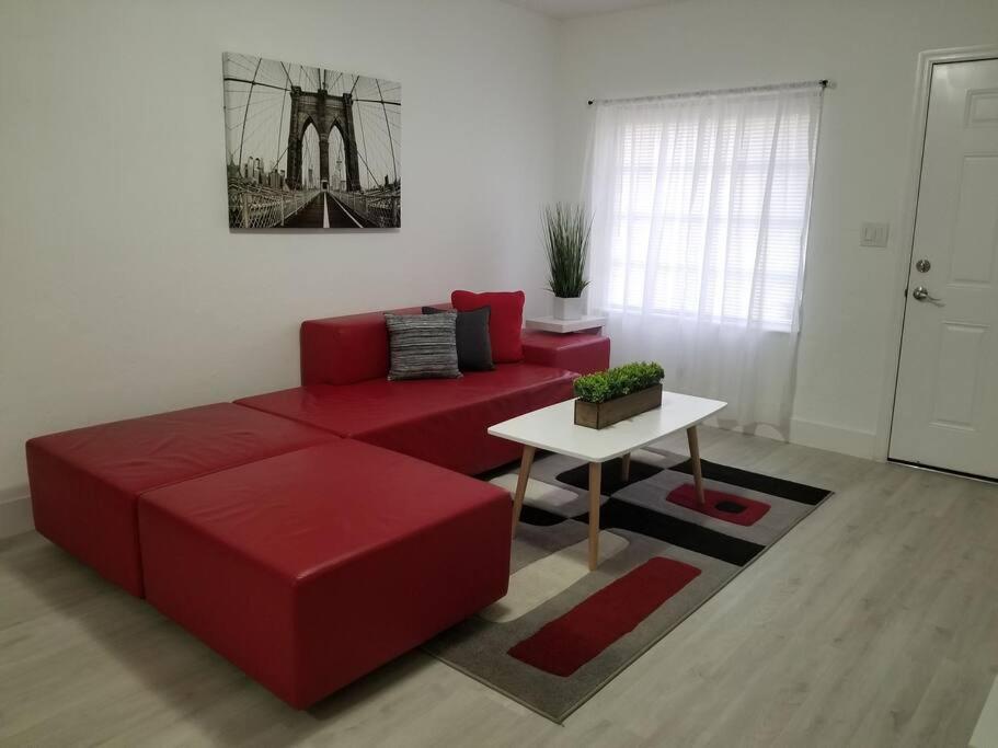 My lovely home in Miami 15 minutes from the Beach