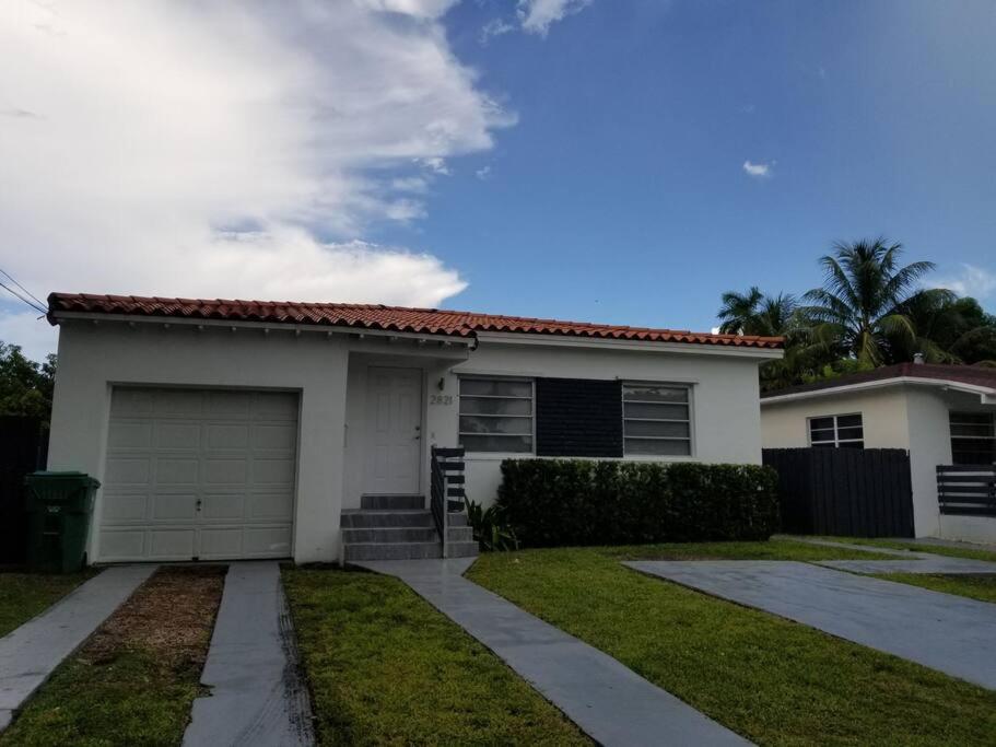 My lovely home in Miami 15 minutes from the Beach