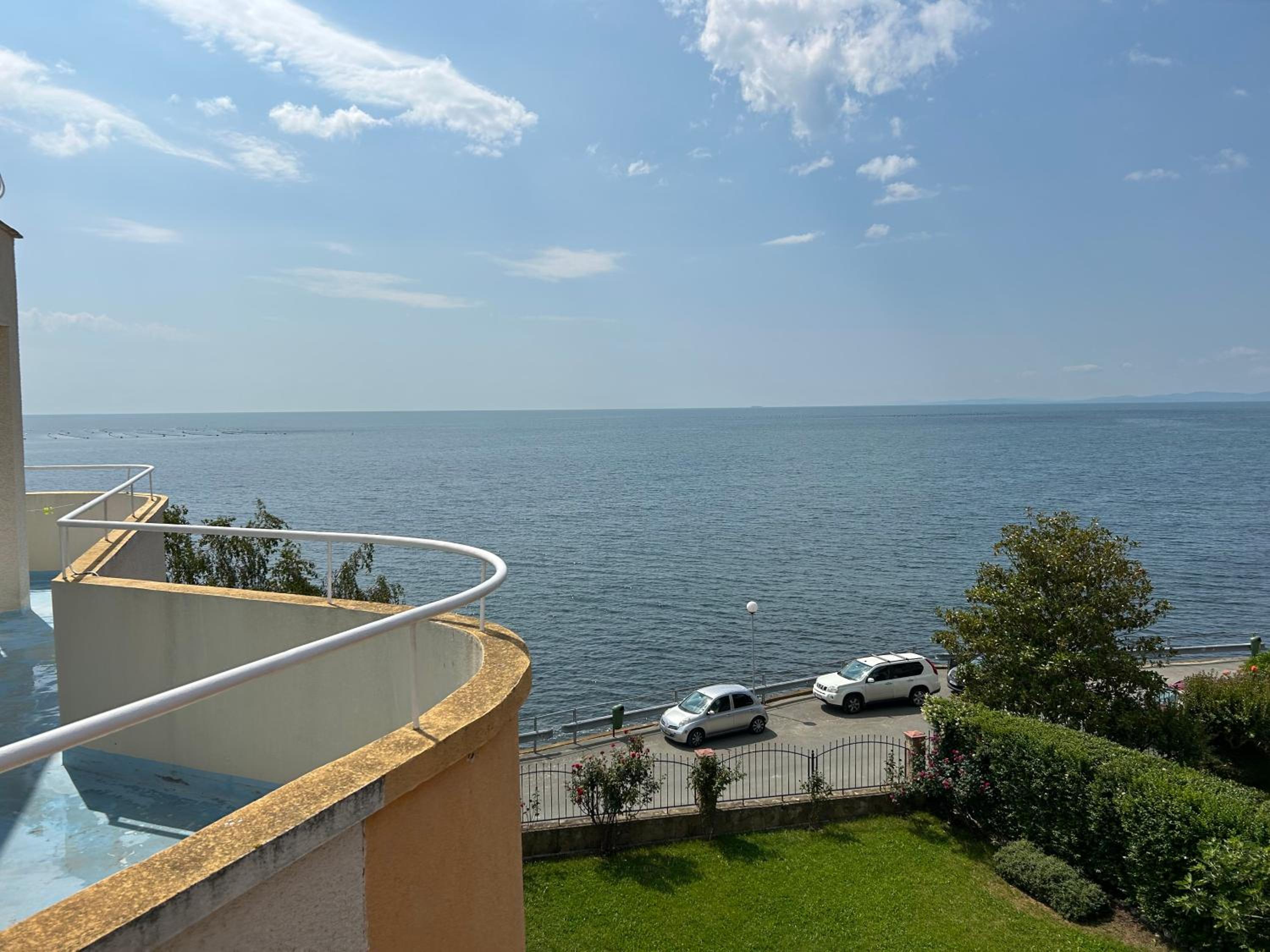 Panorama Chantall-izby,apartmány s výhľadom na more