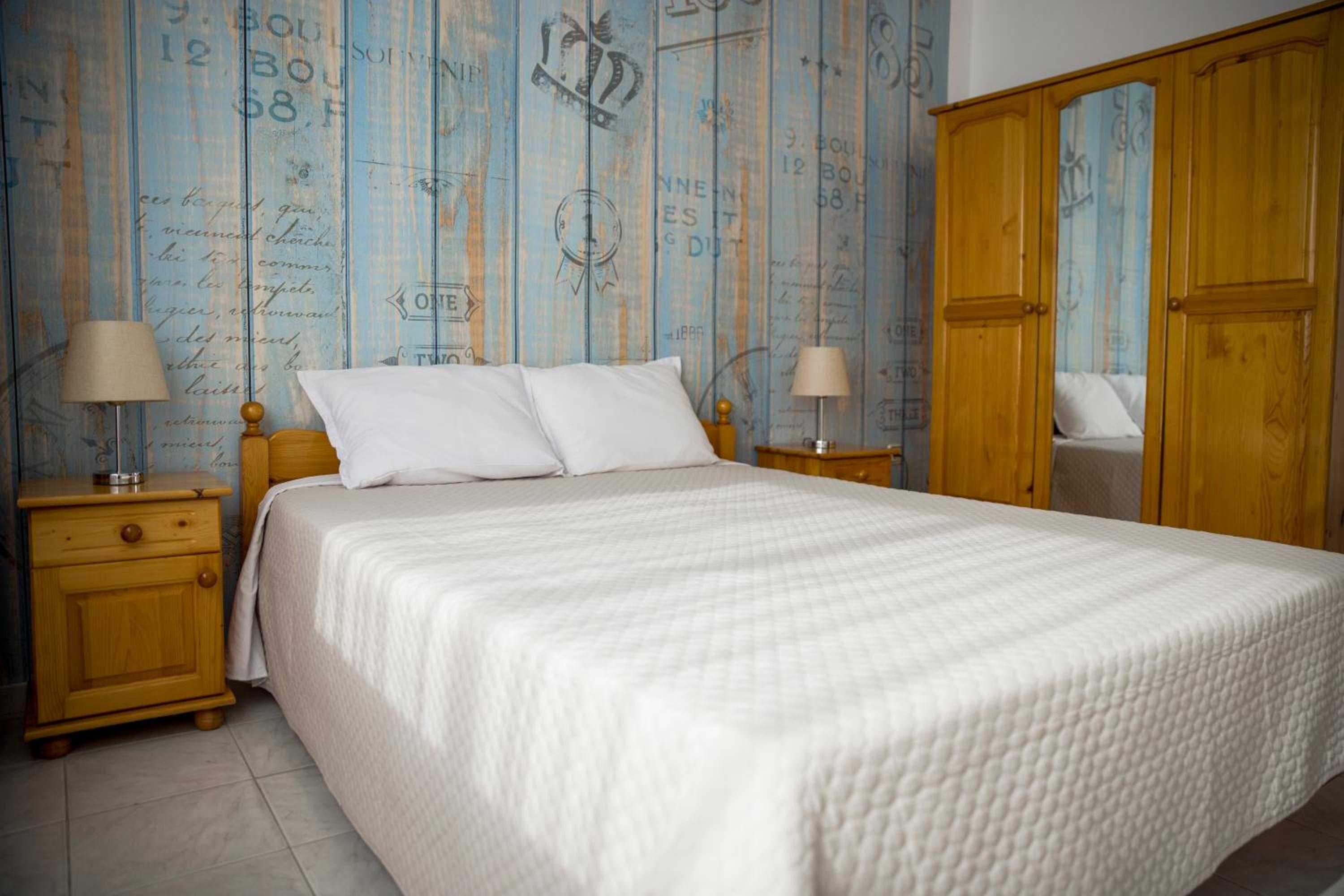 Panorama Chantall-izby,apartmány s výhľadom na more