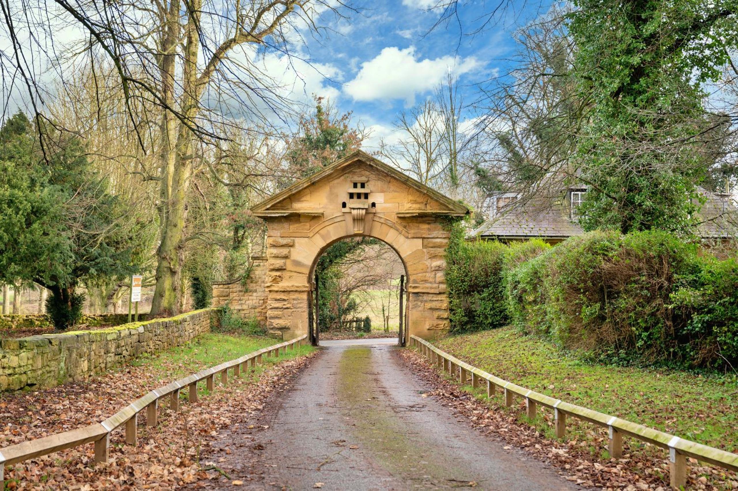Finest Retreats - Hickleton Hall Estate