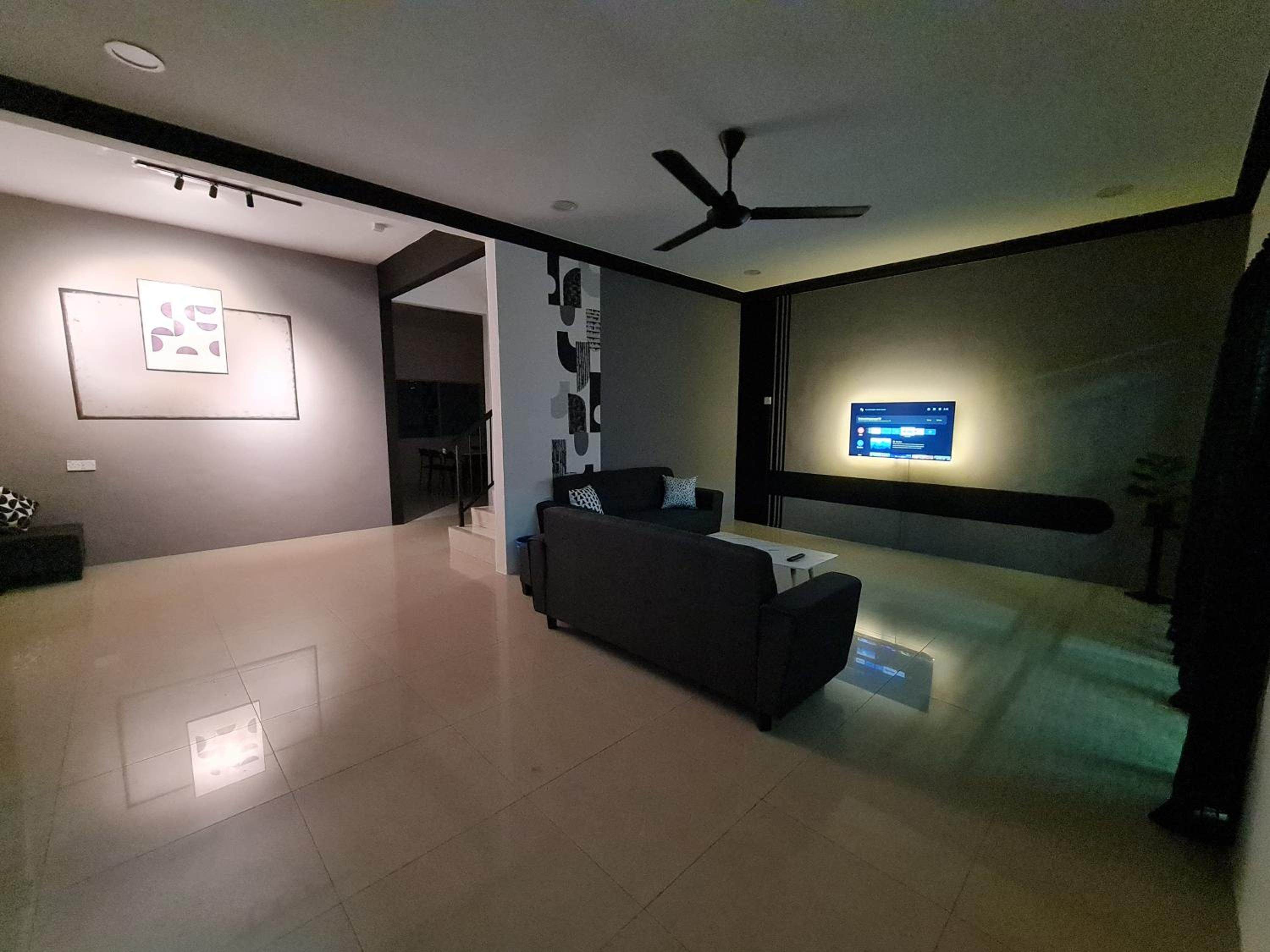 Air-home M1 Simpang near Aulong Econsave, 4BR, 10pax, Netflix photo 7