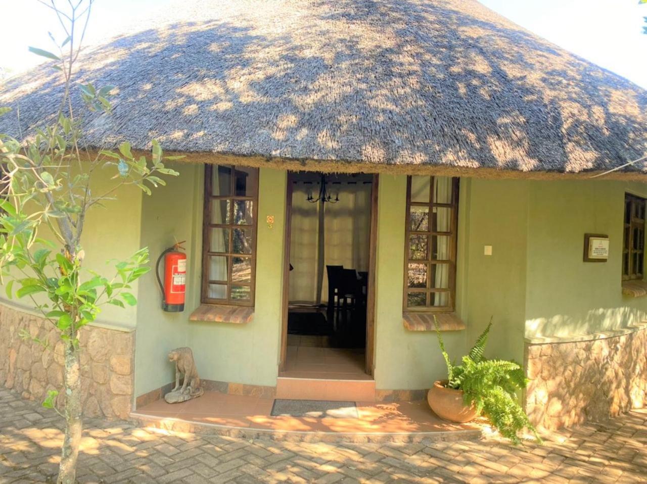 Double Lodge in Natural African Bush - 2112 view 3