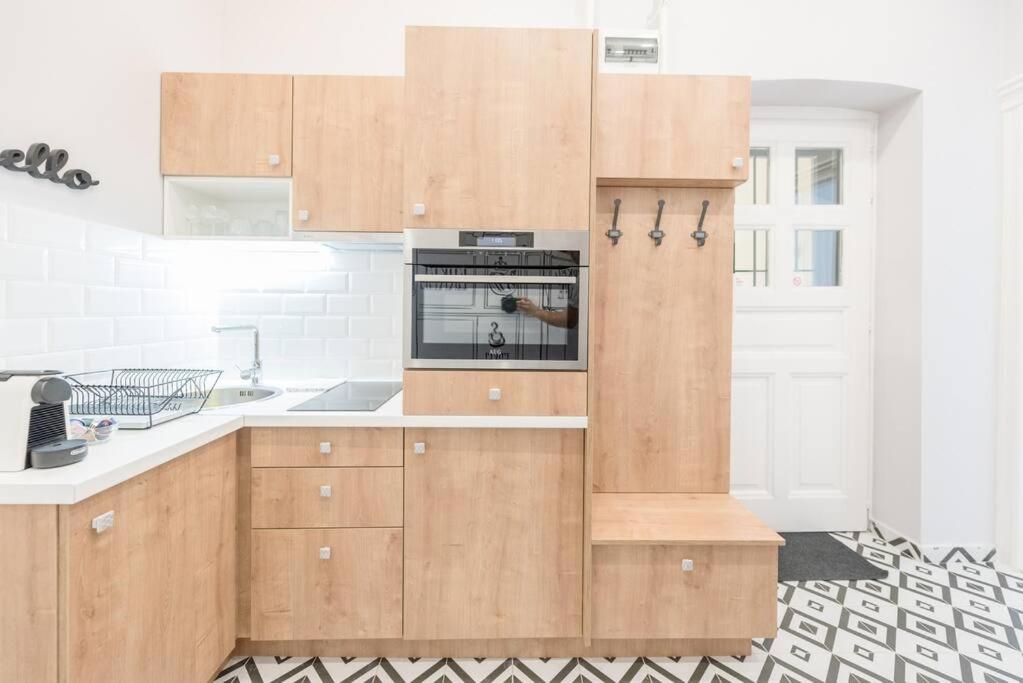 Venus Apartments - Market Hall I