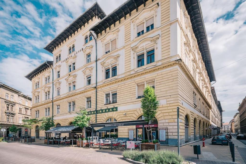 Venus Apartments - Market Hall I