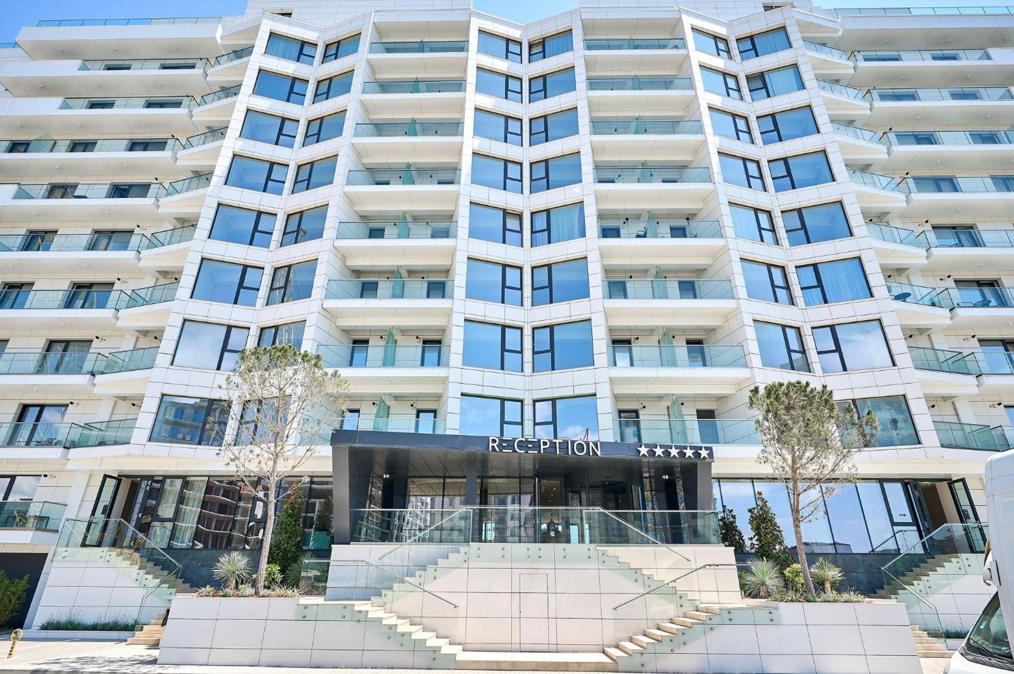 Hotel Alezzi Infinity Aparthotel & Spa