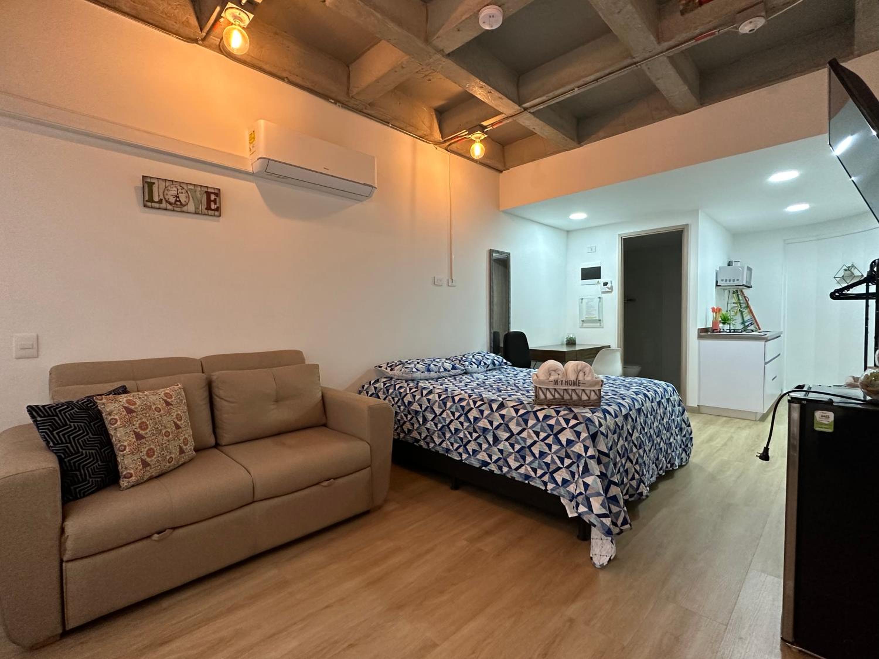 Loft Moderno AC- WiFi - Laureles