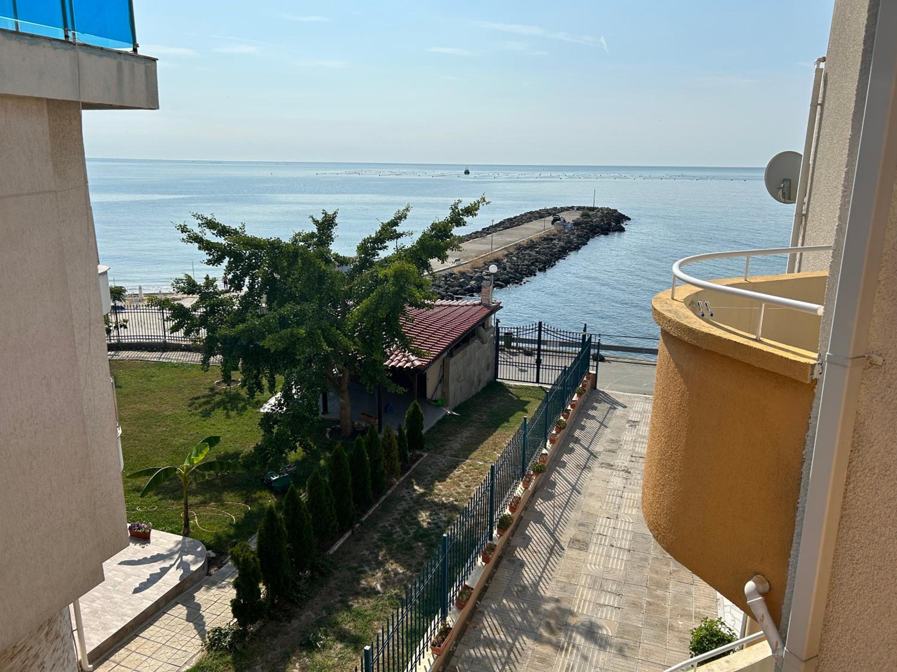 Panorama Chantall-izby,apartmány s výhľadom na more