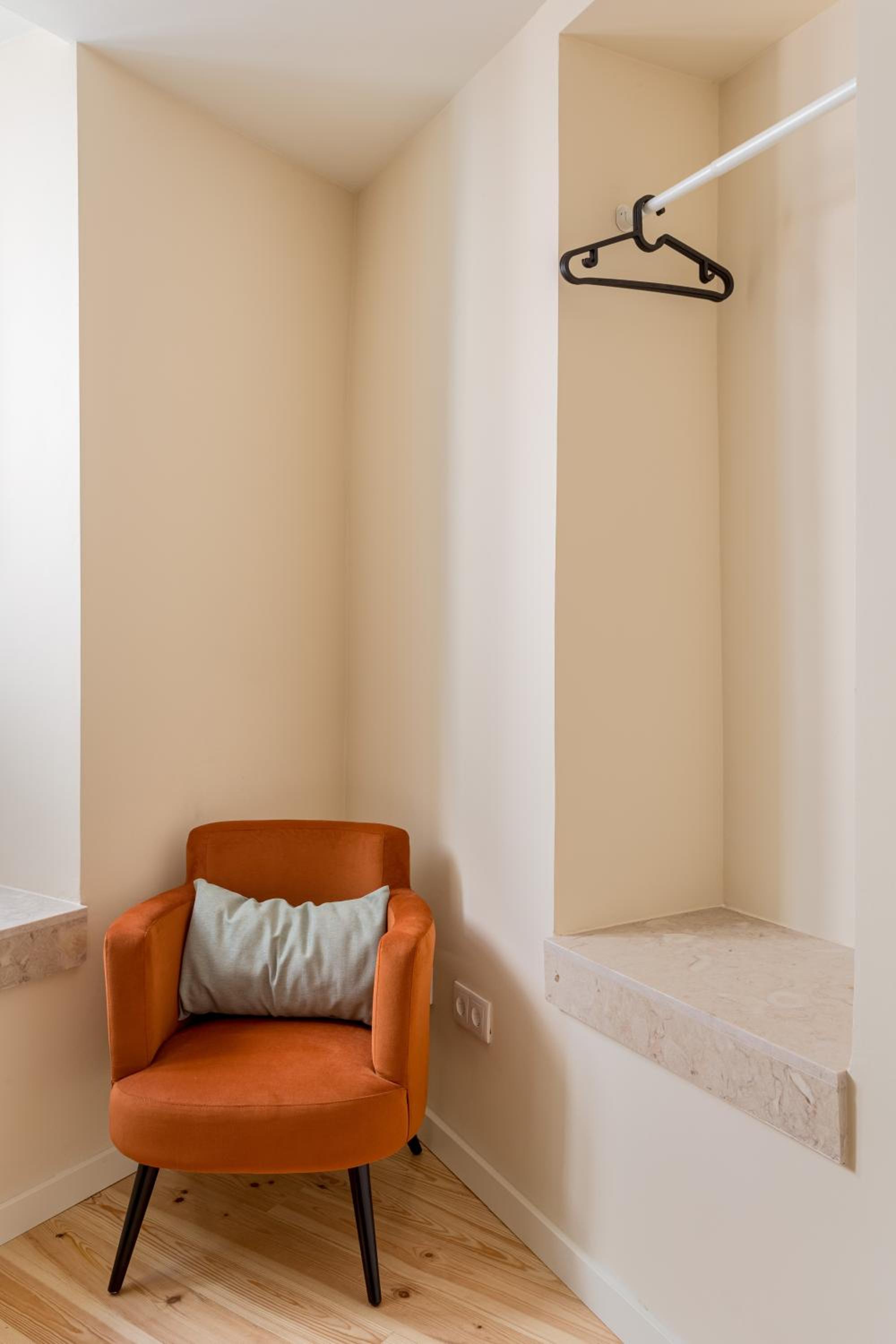 JOIVY Flats next to Rossio Square and main Lisbon attractions