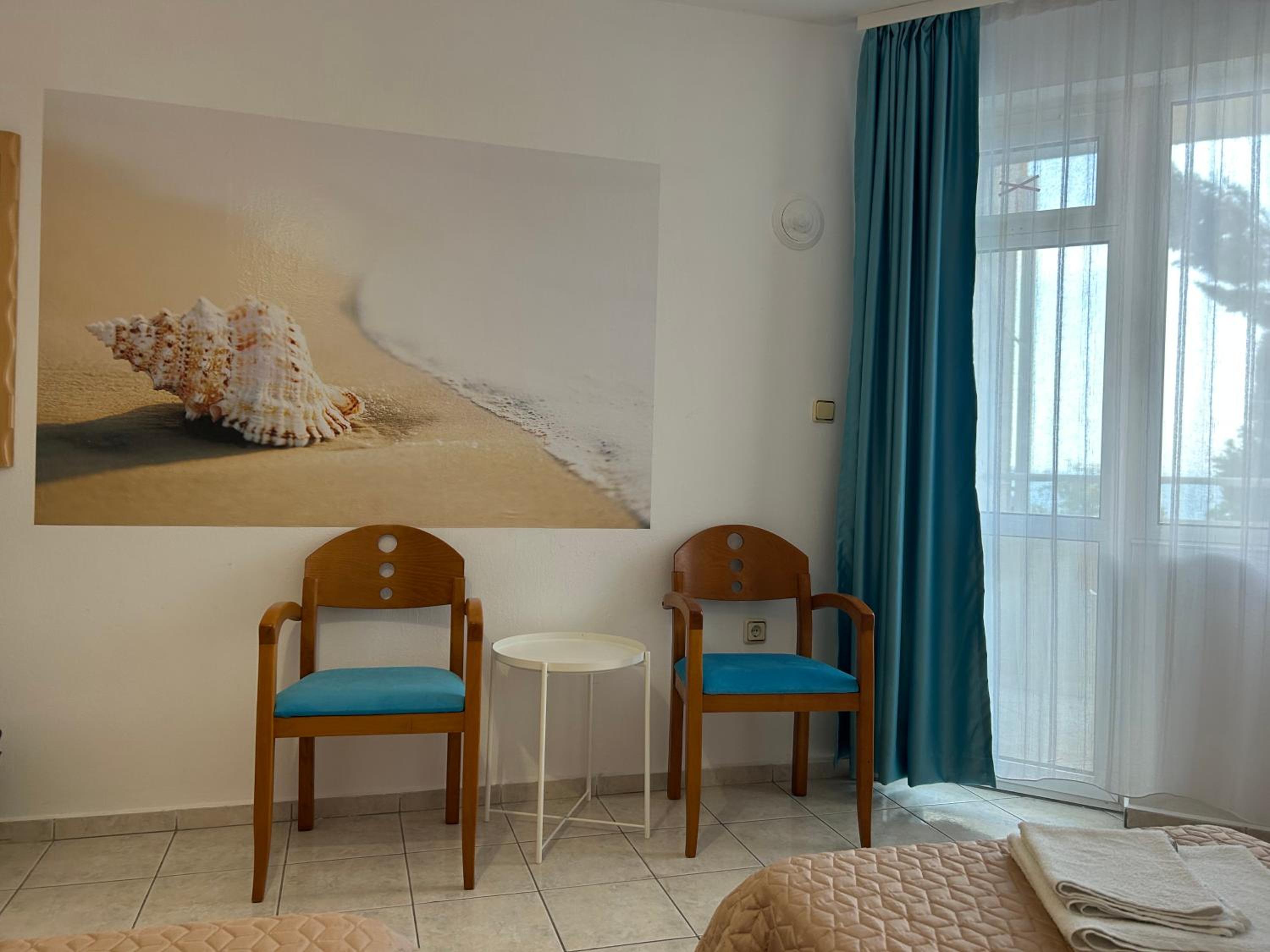 Panorama Chantall-izby,apartmány s výhľadom na more
