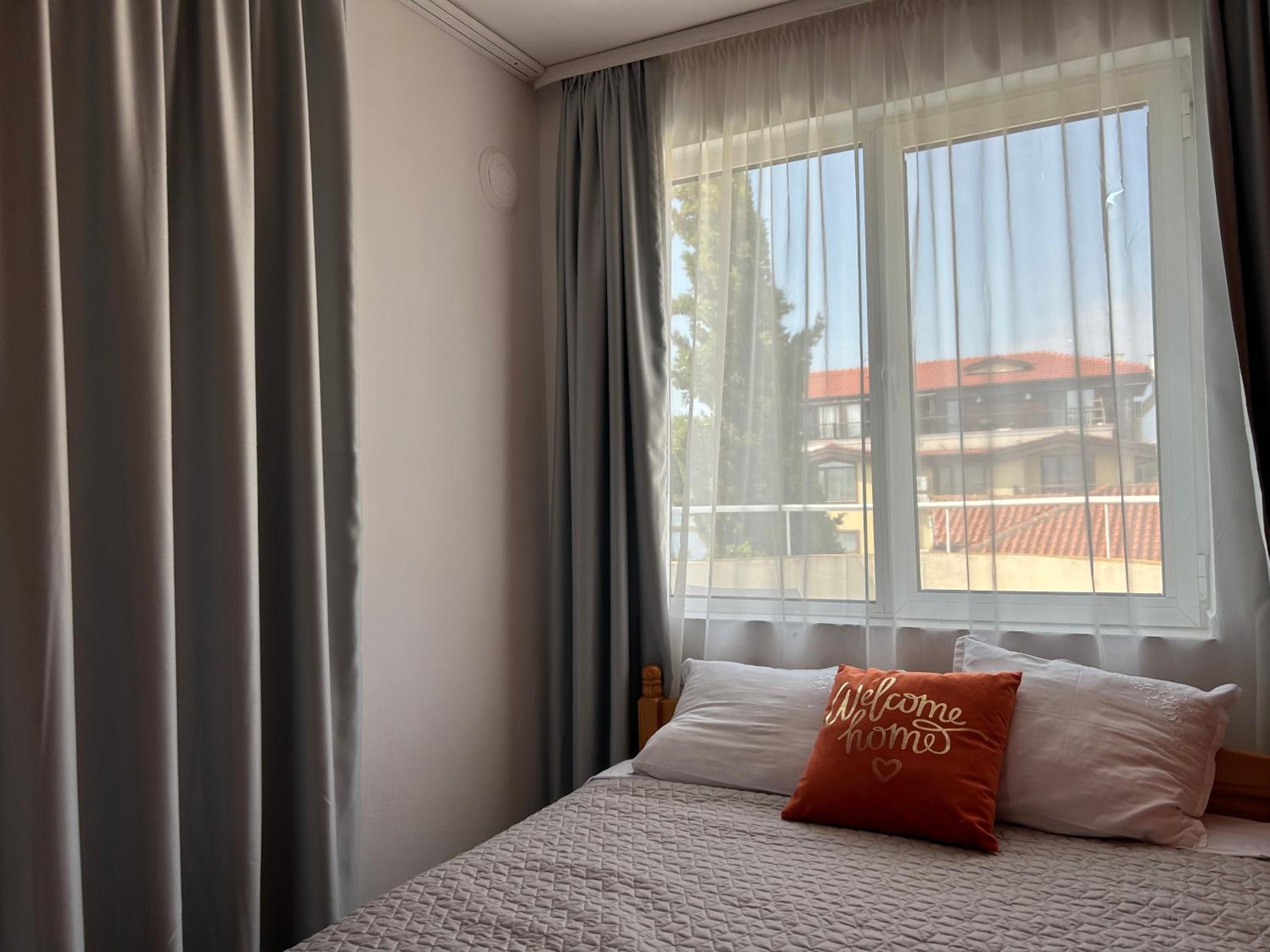Panorama Chantall-izby,apartmány s výhľadom na more