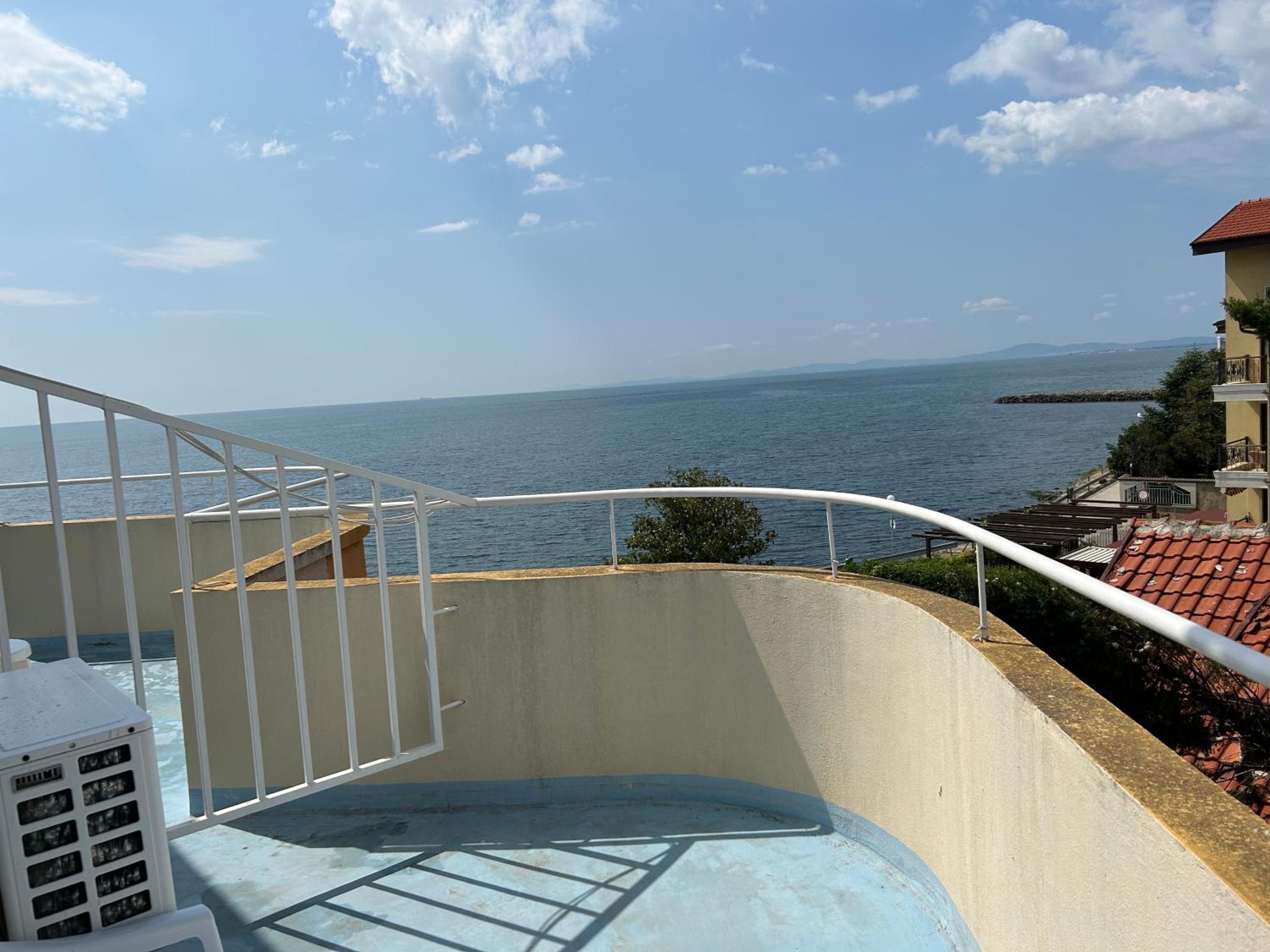 Panorama Chantall-izby,apartmány s výhľadom na more
