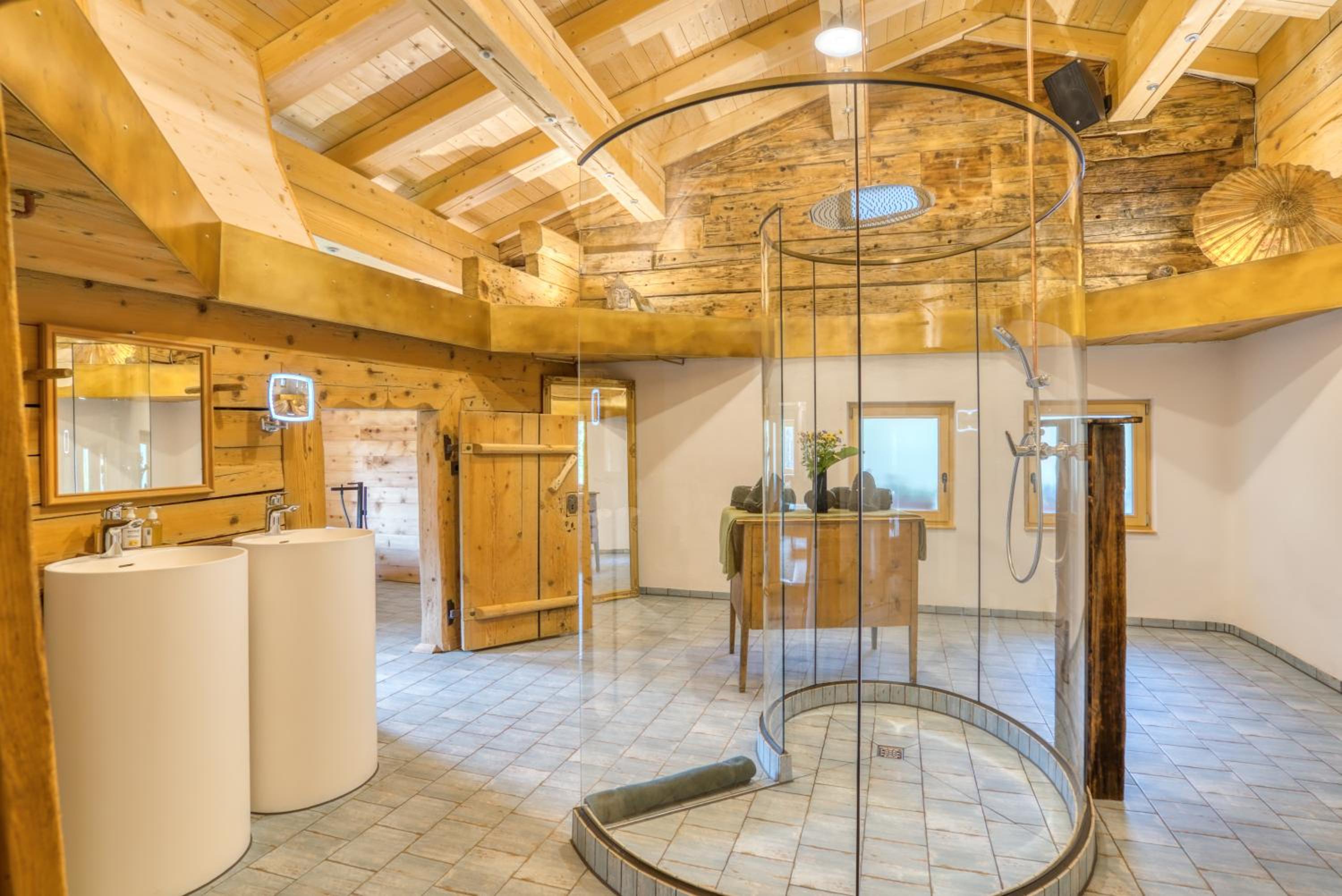 Jup - a luxury boutique chalet