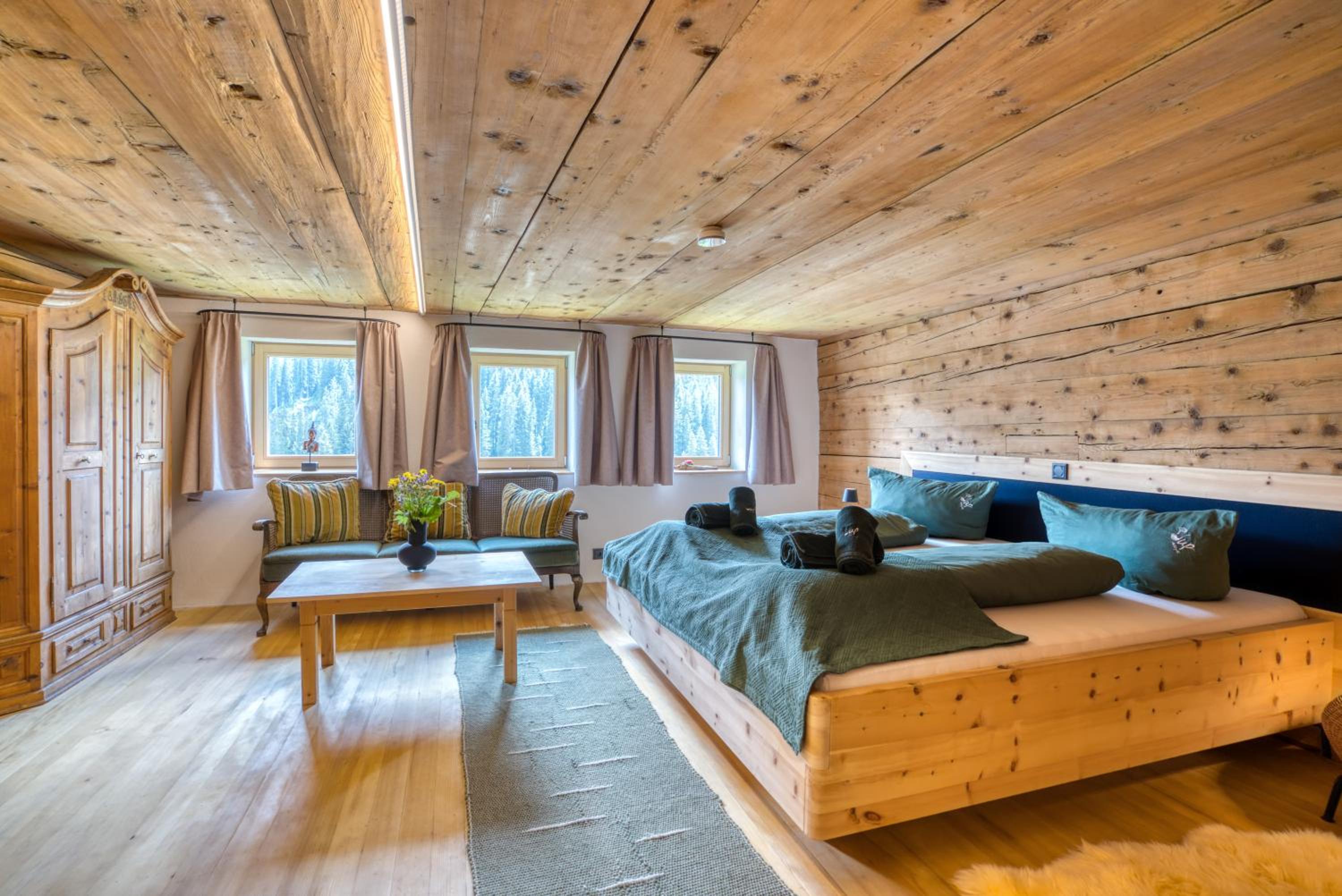 Jup - a luxury boutique chalet