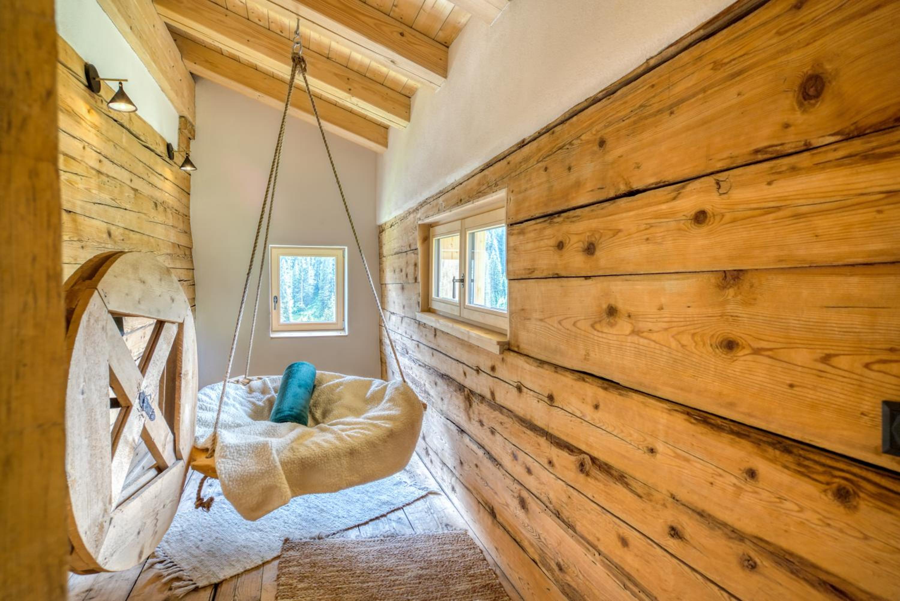 Jup - a luxury boutique chalet