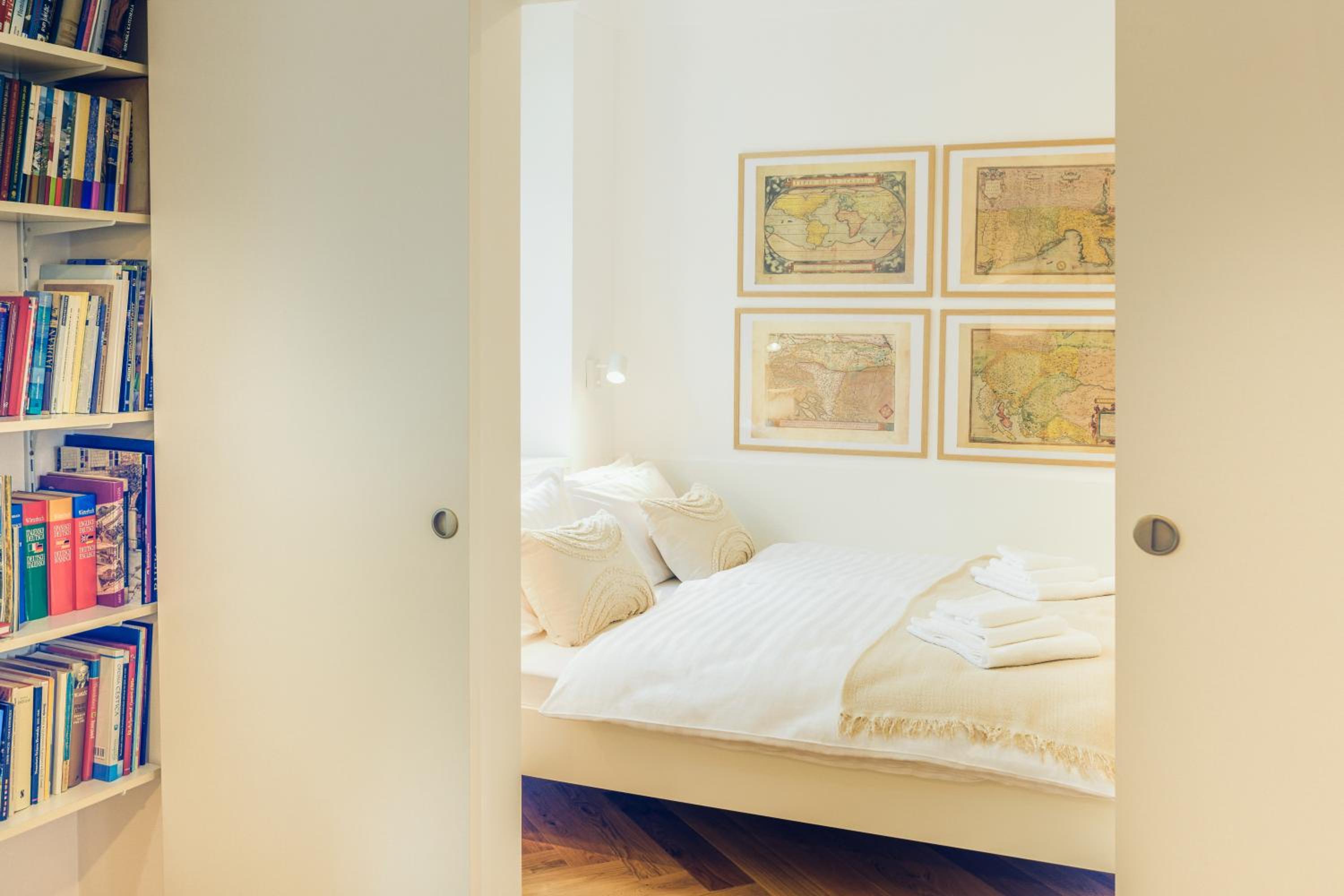 Stylish Apartment in Historical Center view 5