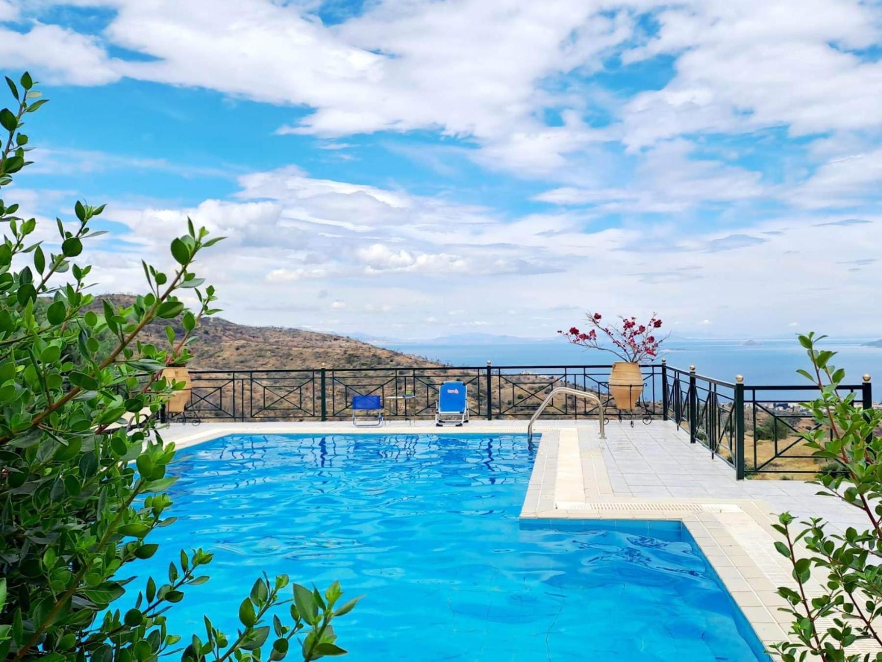 Villa Theonymfi