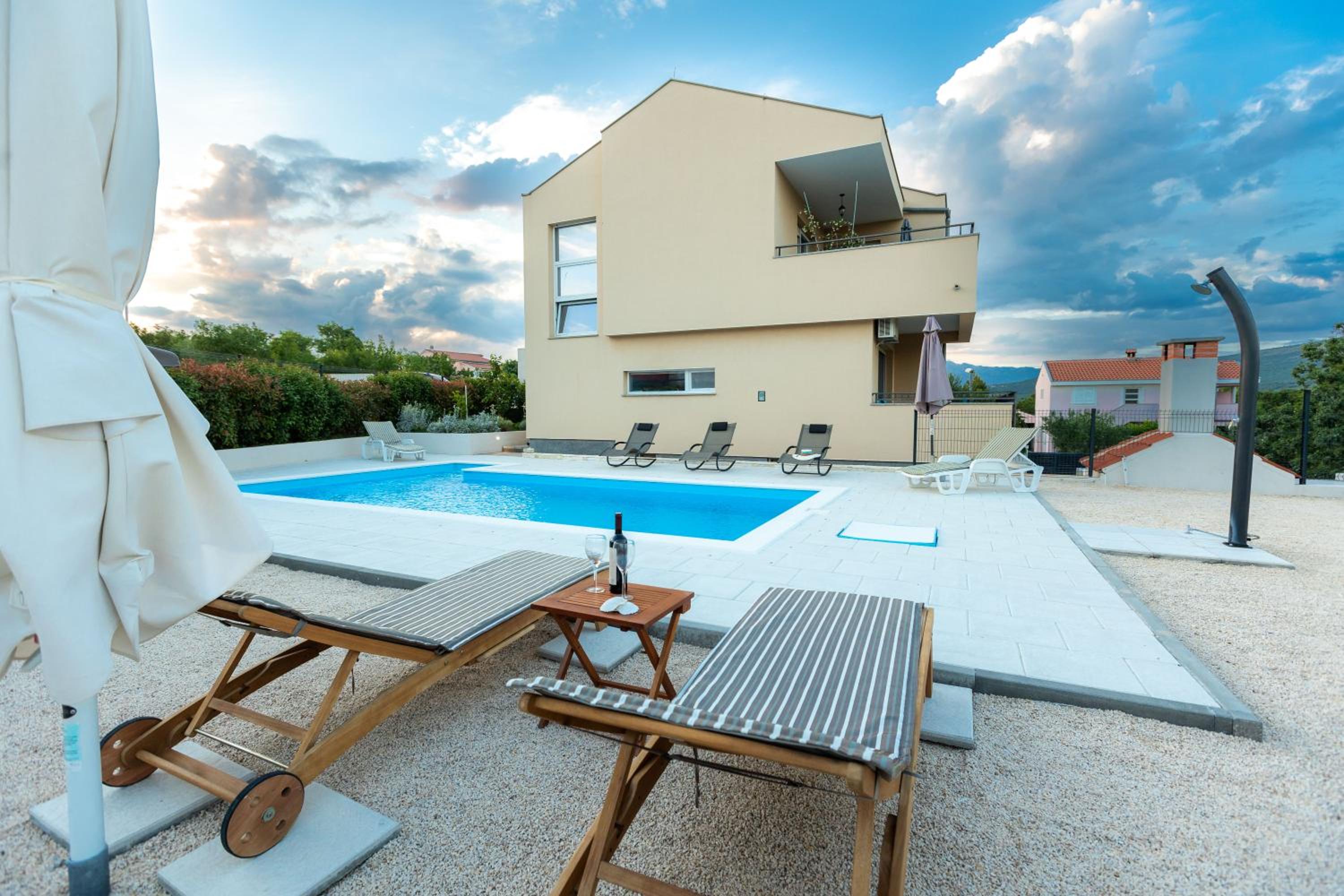 VILLA DONNA view 5