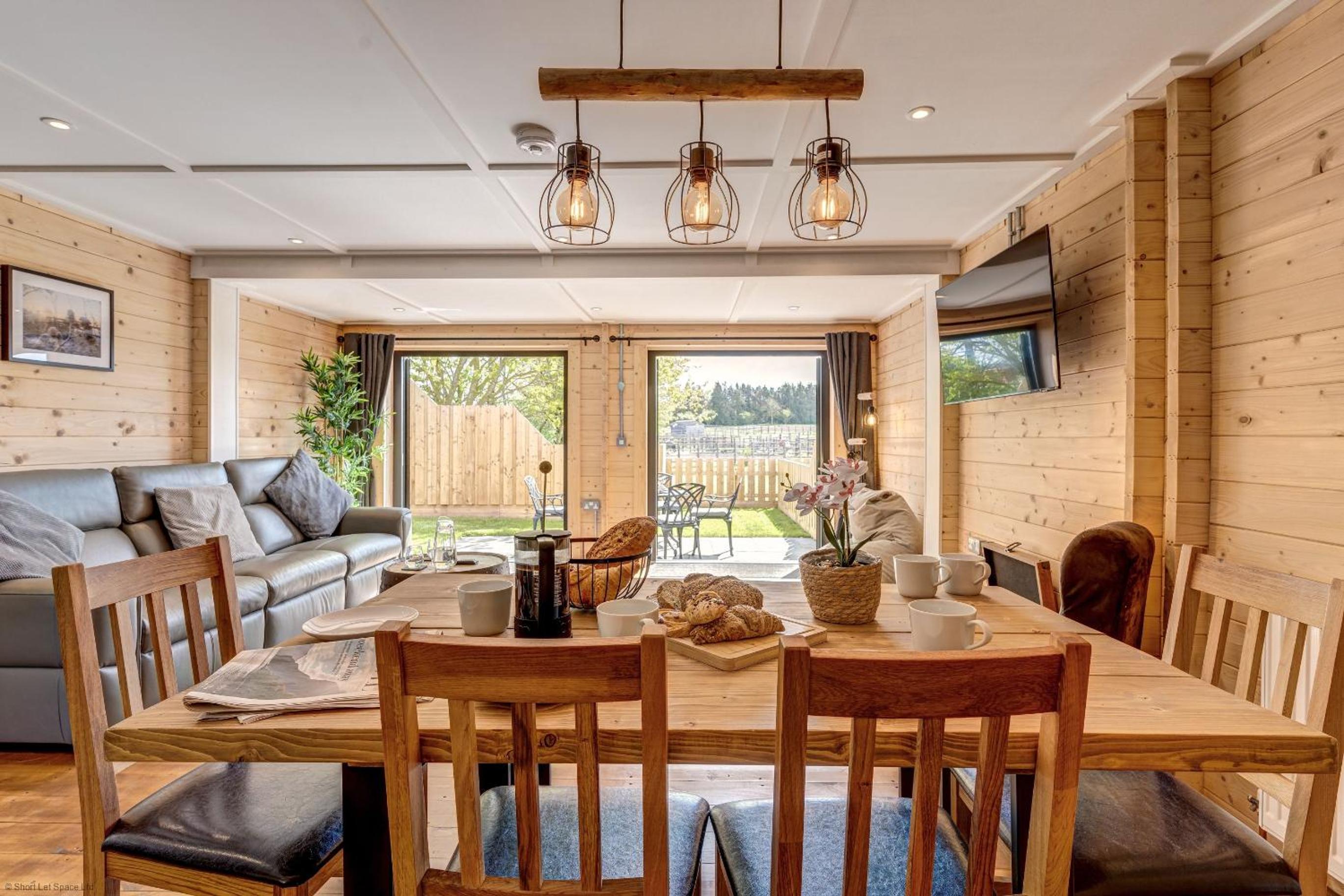 Buttercup Lodge