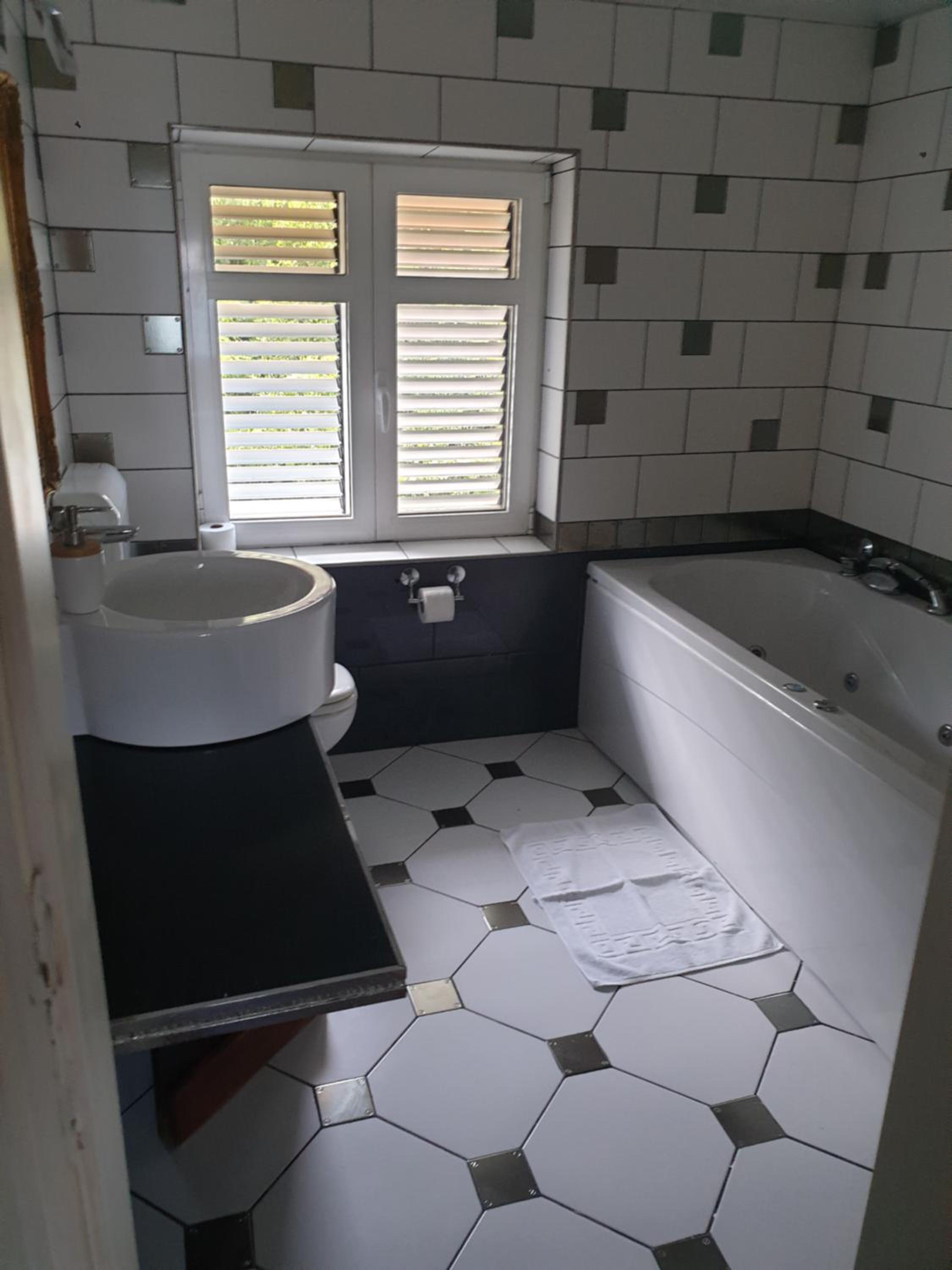 VILLA BISER view 3