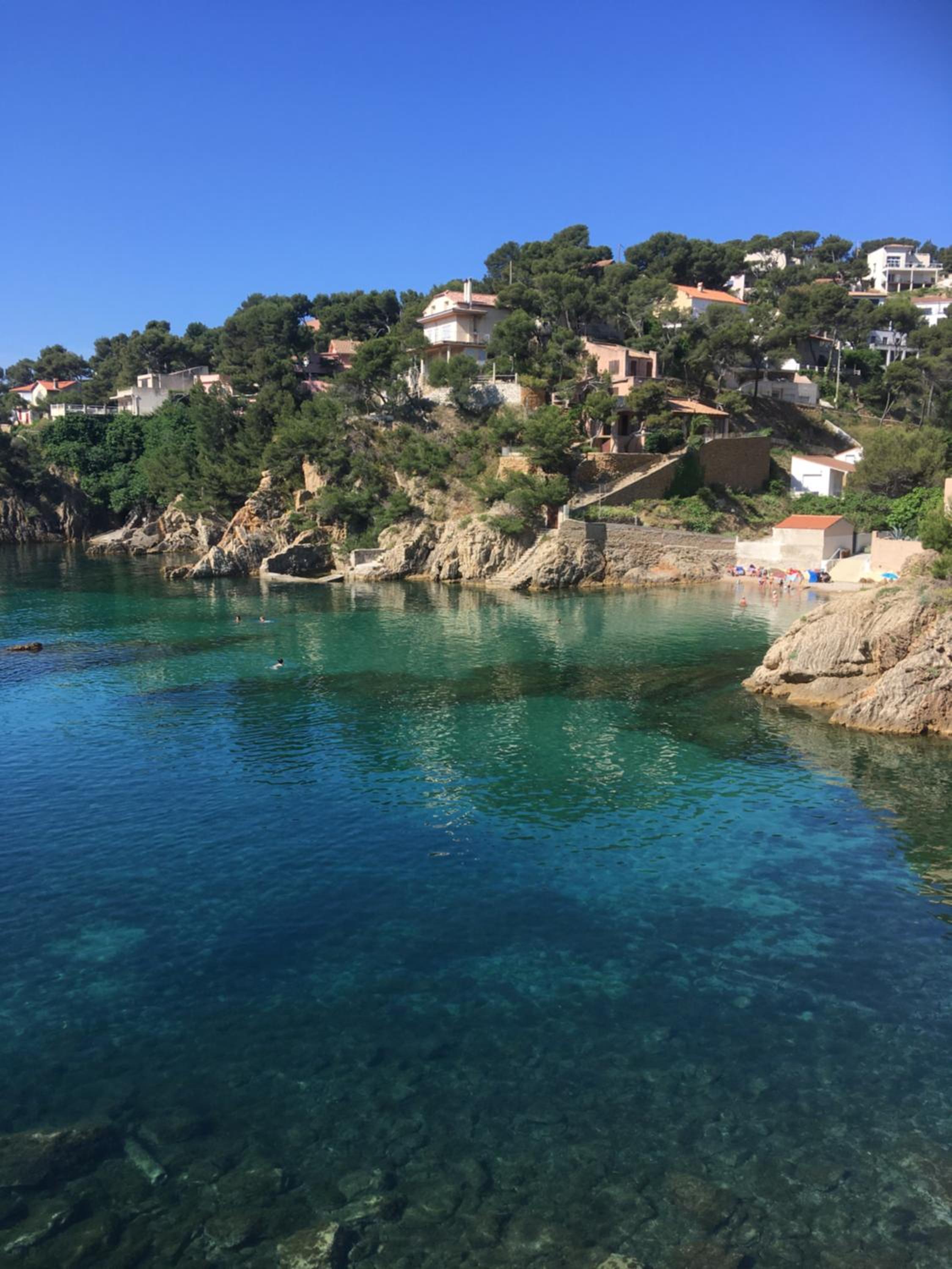 La Casa Calanquaise - Mer à 250m accessible à pied - T2 Spacieux indépendant - Terrasse Ombragée