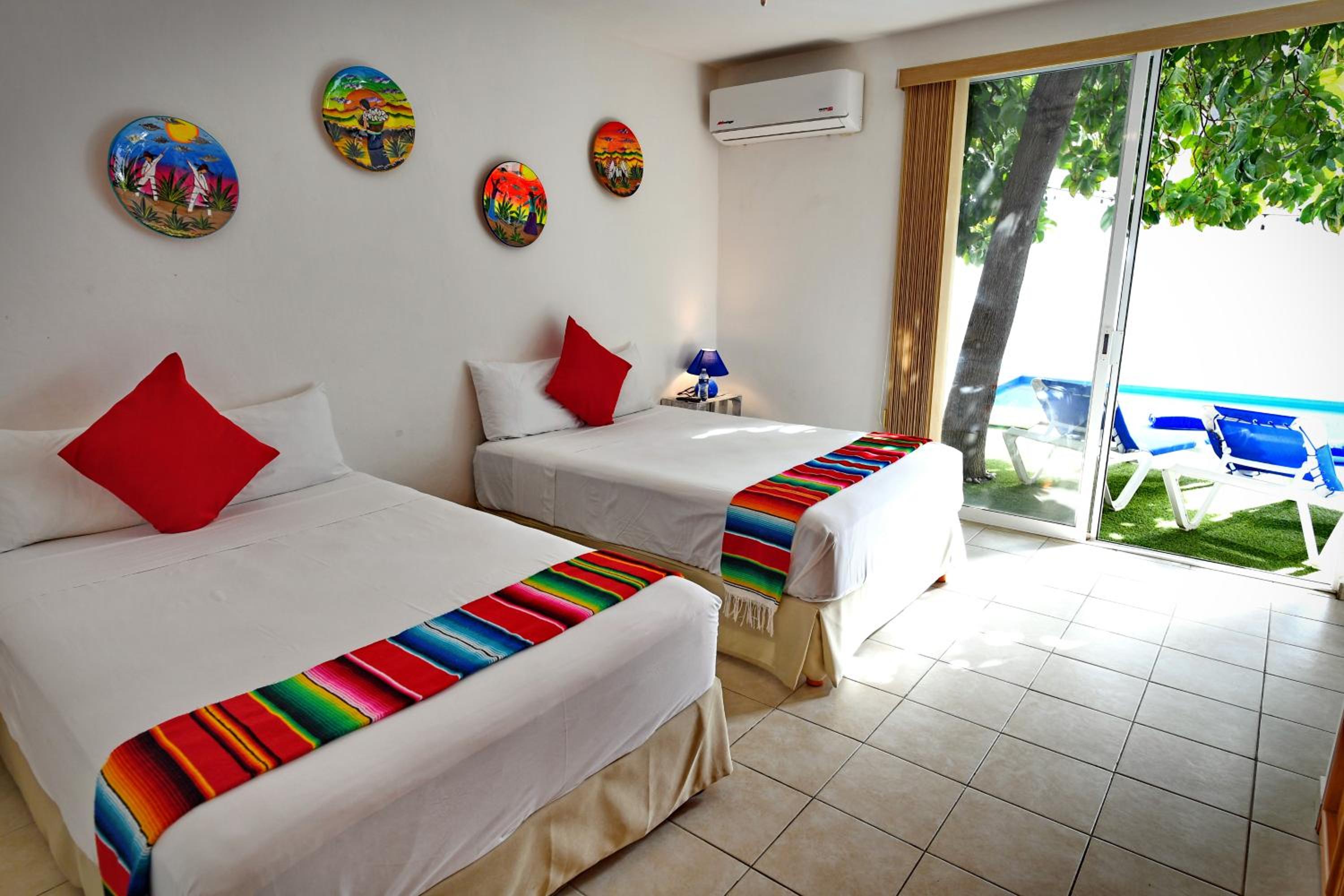 5 Bdr-ensuite Bathrooms-private Pool-golf-comfort
