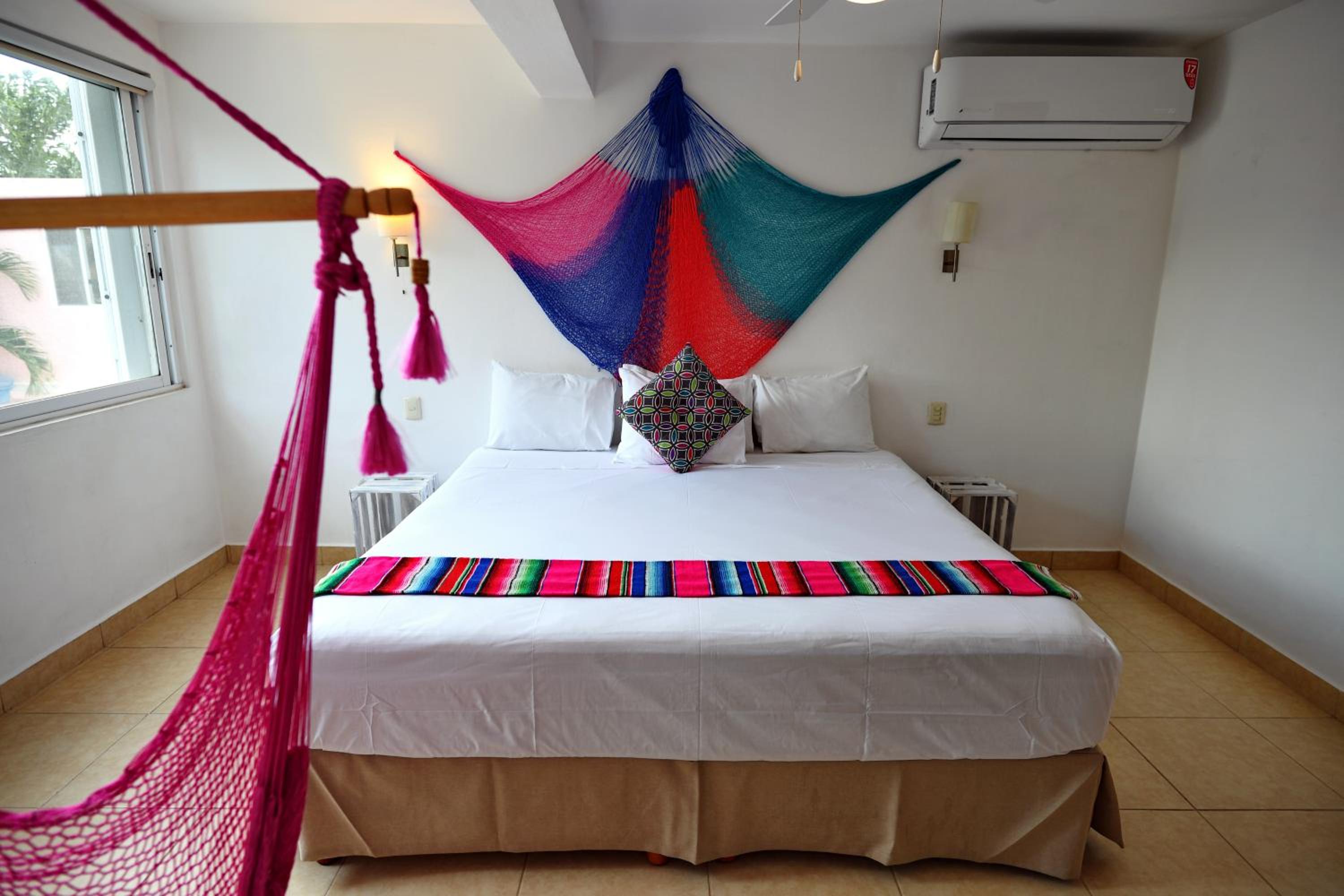 5 Bdr-ensuite Bathrooms-private Pool-golf-comfort