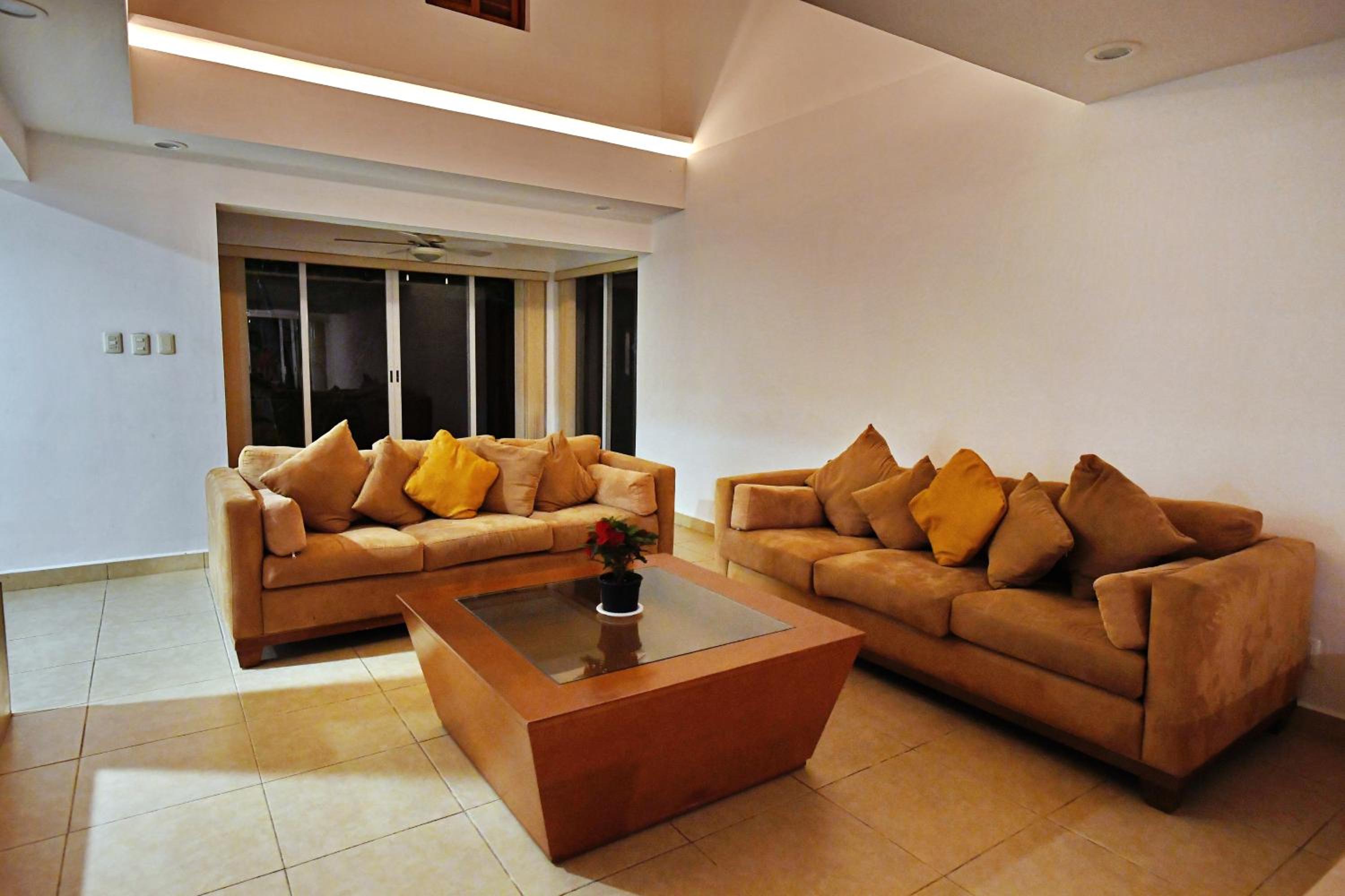 5 Bdr-ensuite Bathrooms-private Pool-golf-comfort