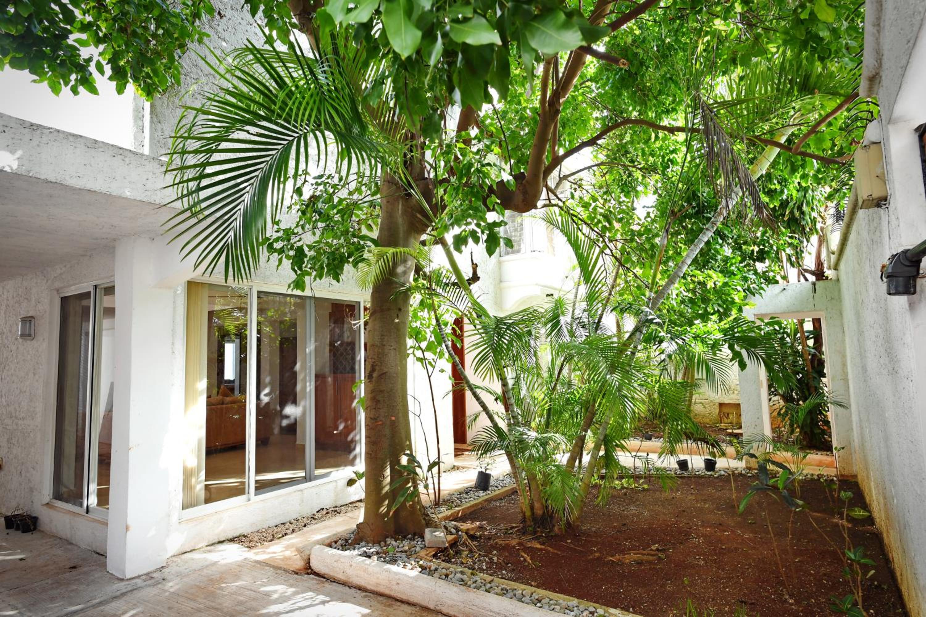 5 Bdr-ensuite Bathrooms-private Pool-golf-comfort