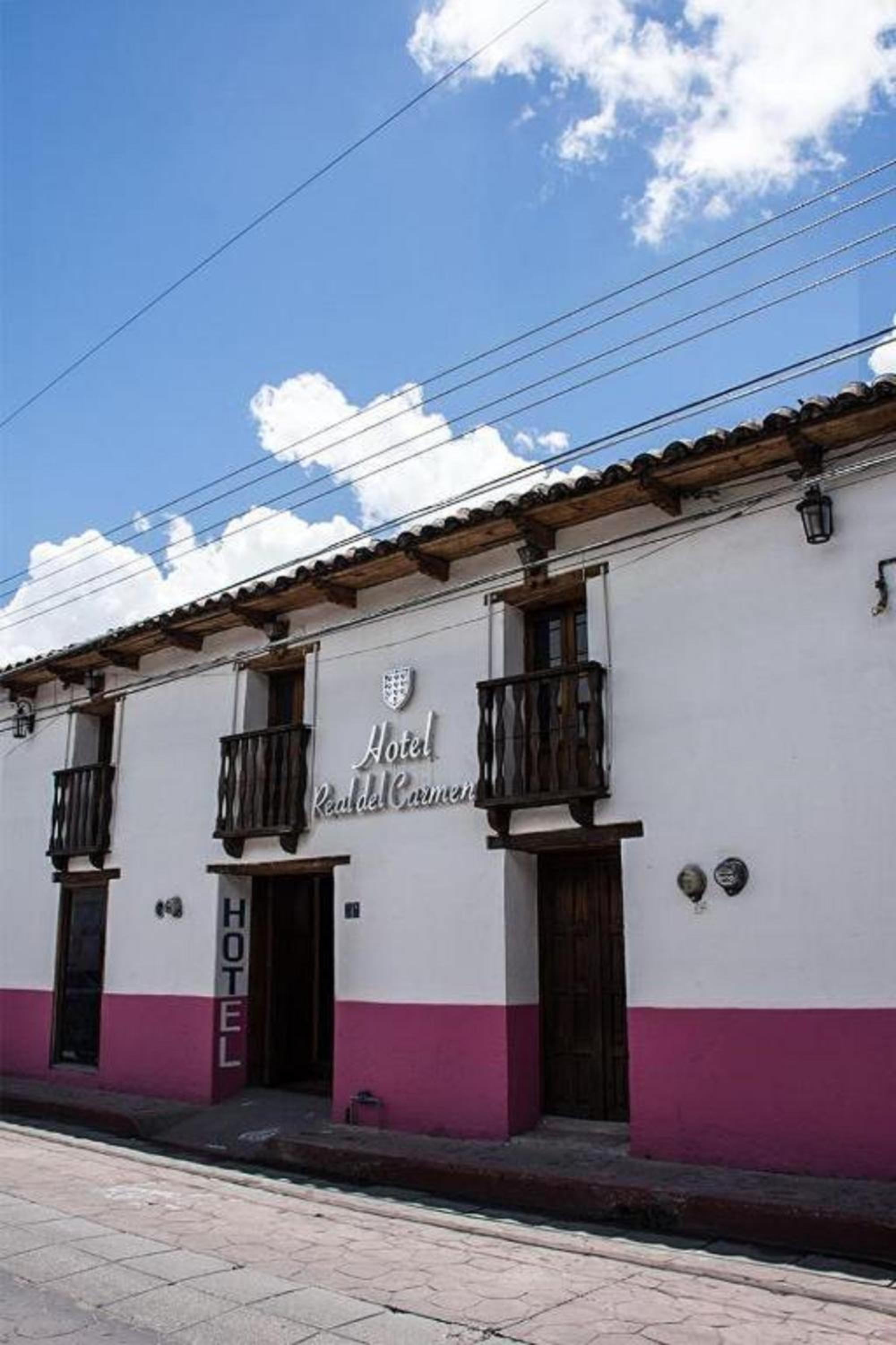 Hotel Real del Carmen - Ideal para familias y parejas - Image 1